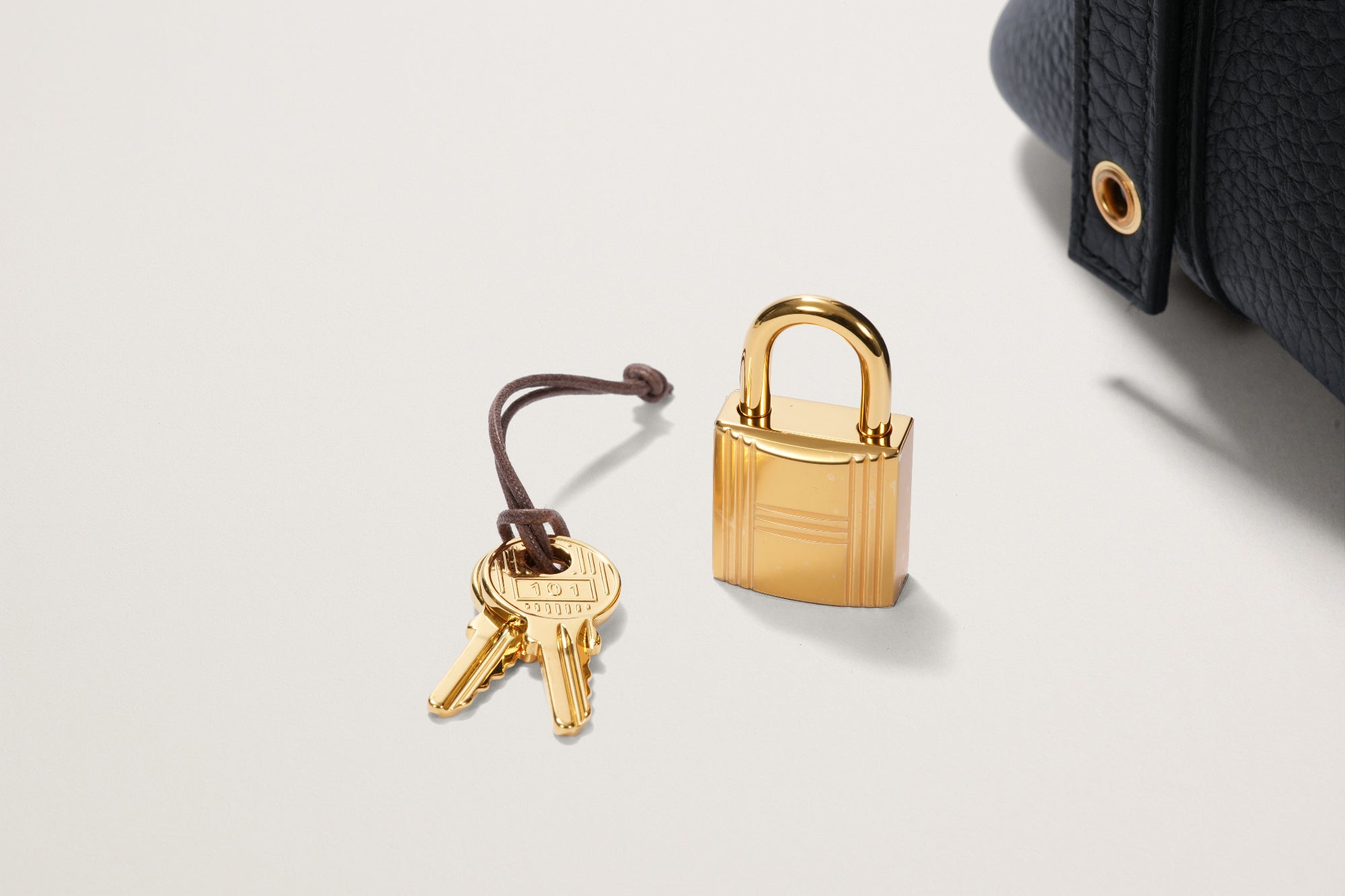 HERMES ピコタンロック18 黒