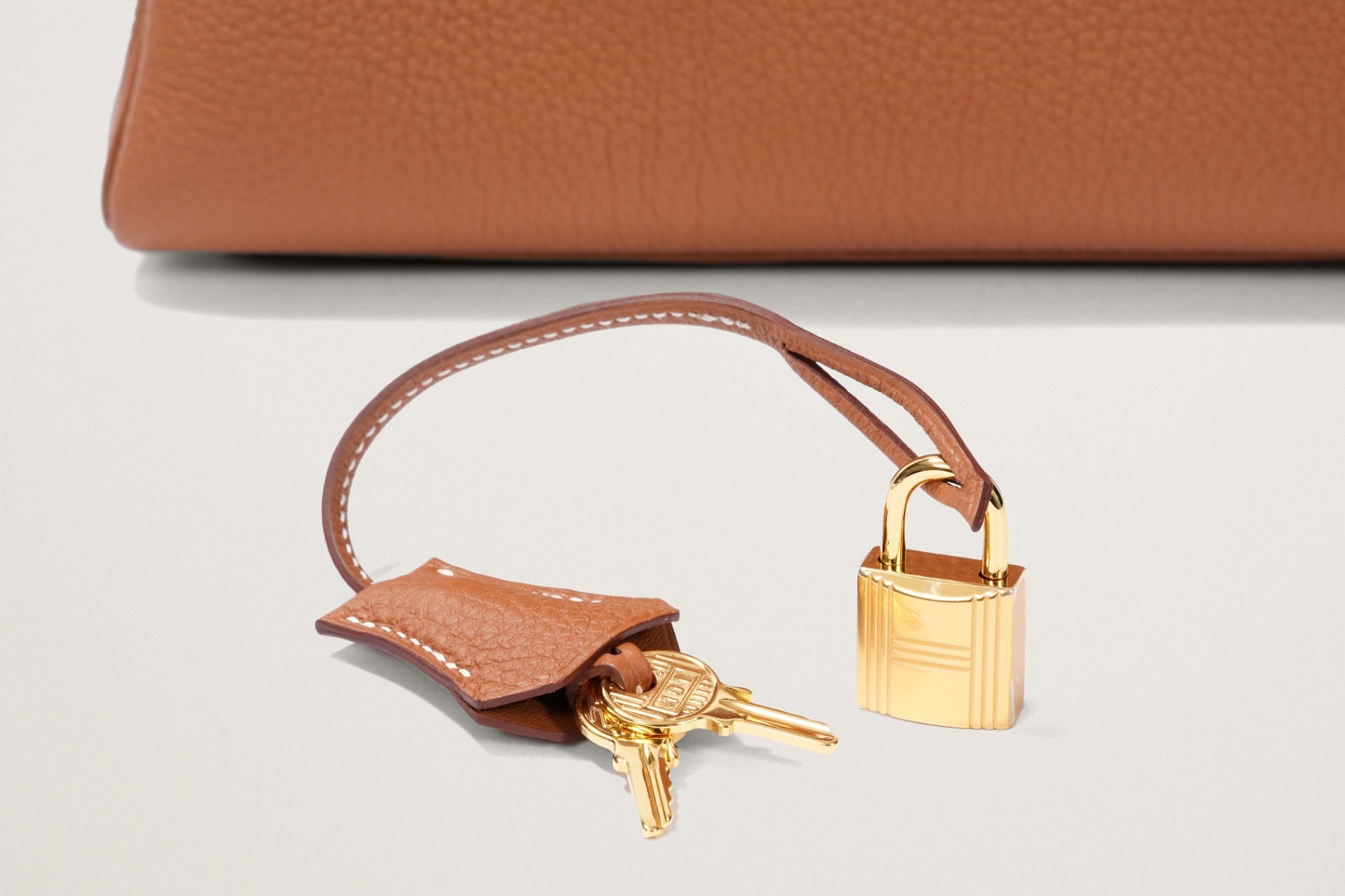 HERMES ケリー25 ゴールド