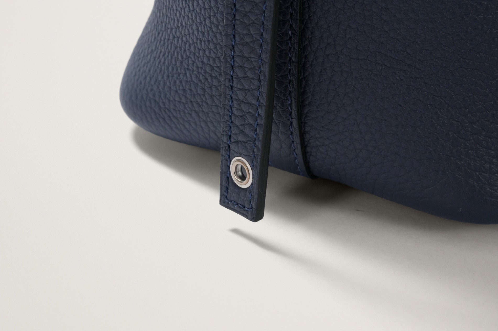 HERMES ピコタンロック18 ブルーニュイ
