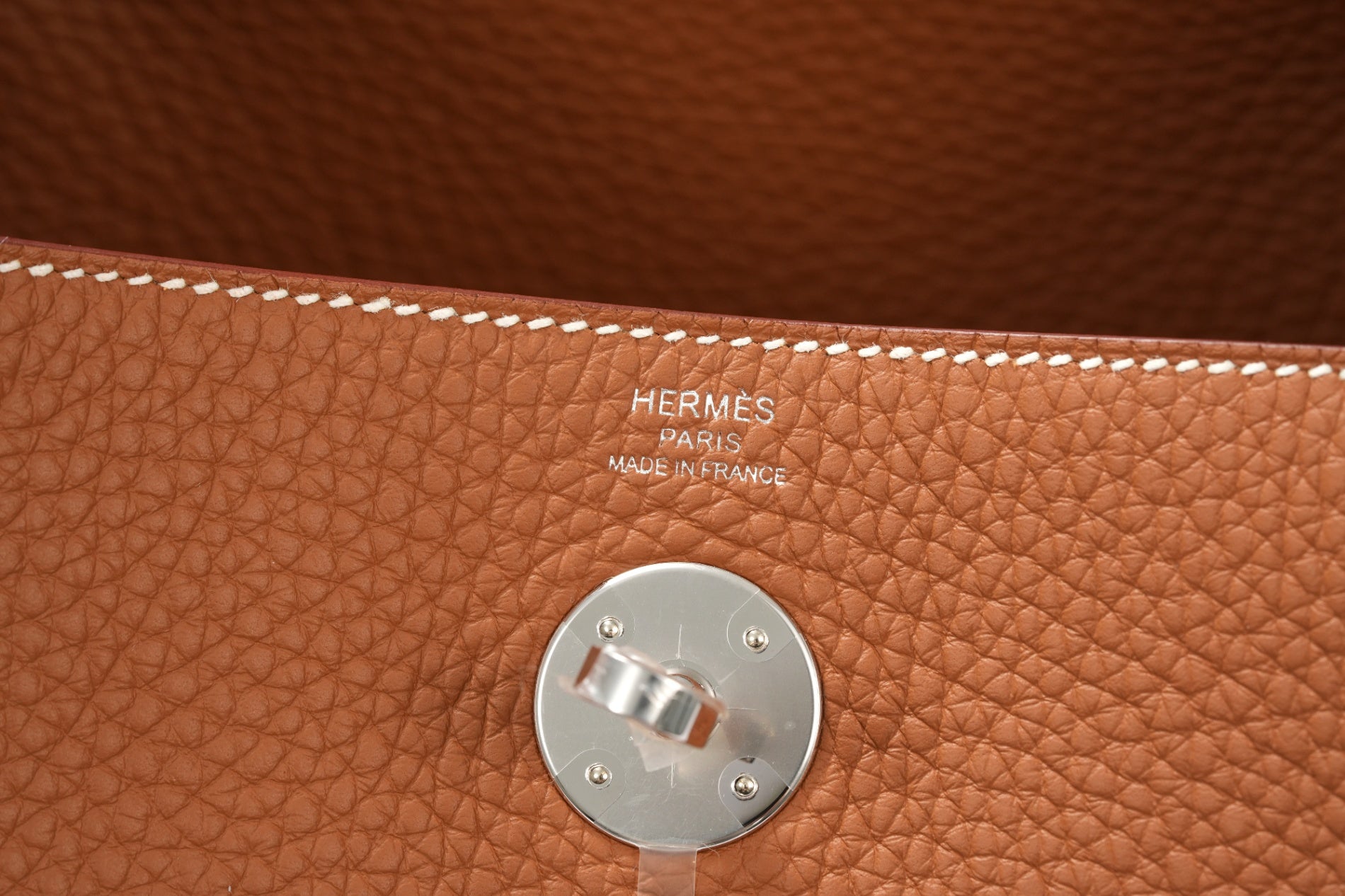 HERMES リンディ26 ゴールド