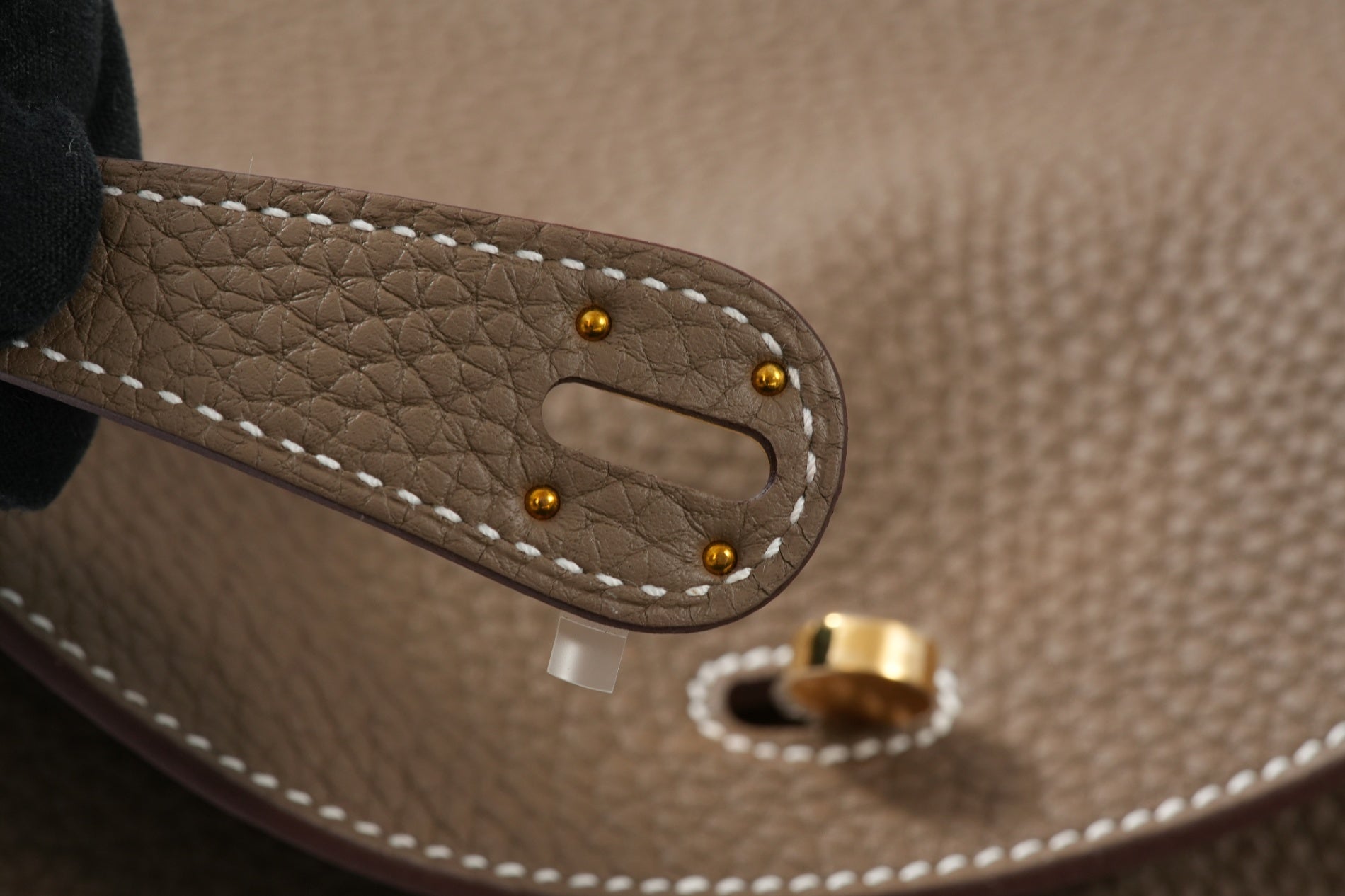 HERMES リンディ26 エトゥープ