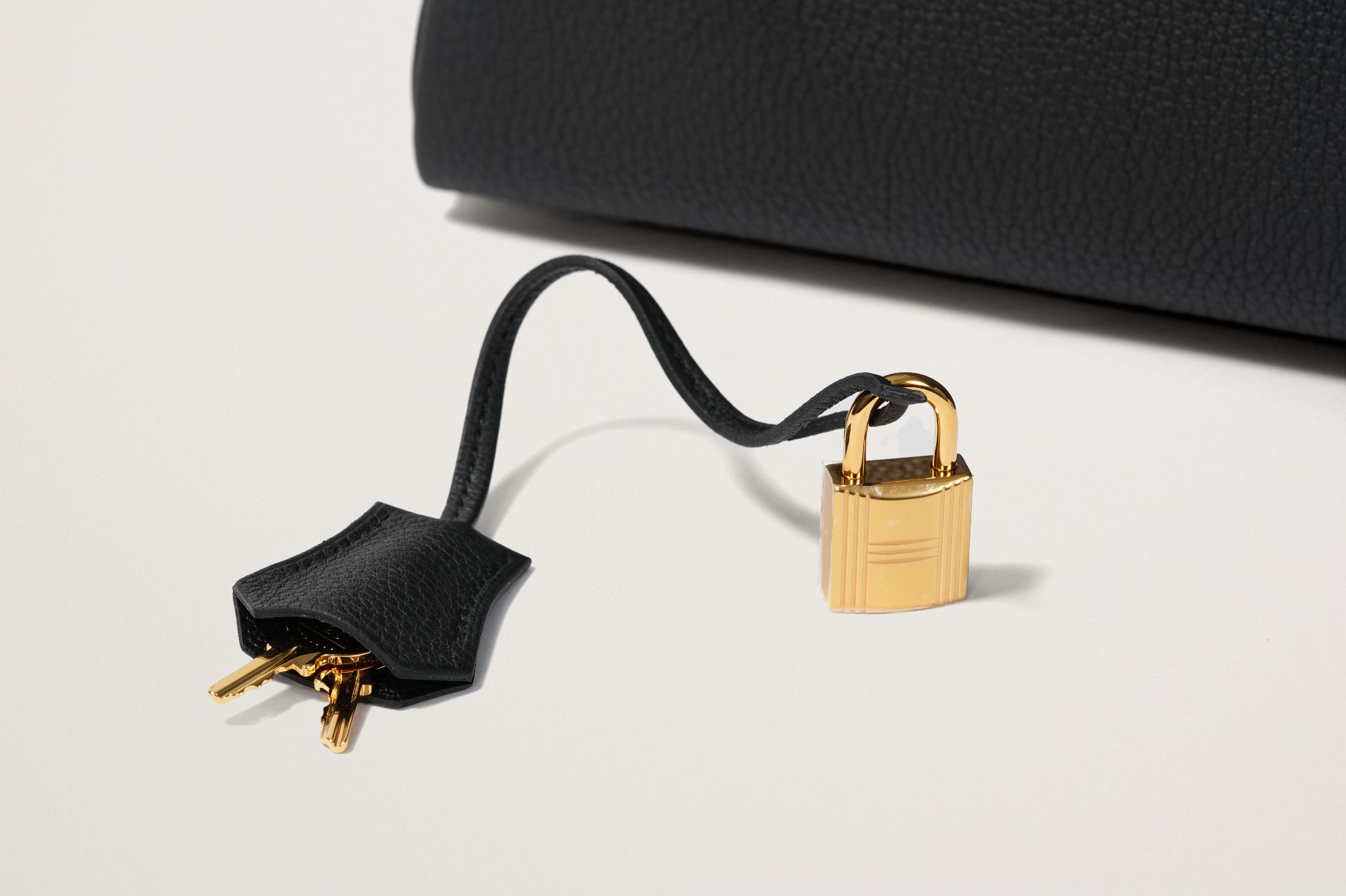 HERMES ケリー25 内縫い 黒