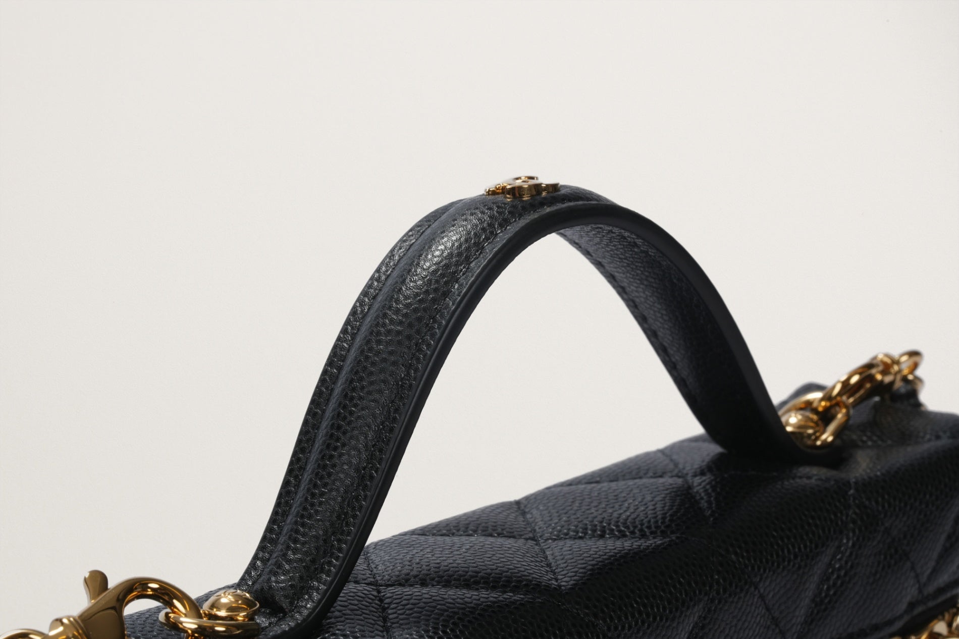 CHANEL マトラッセ スモールヴァニティケース