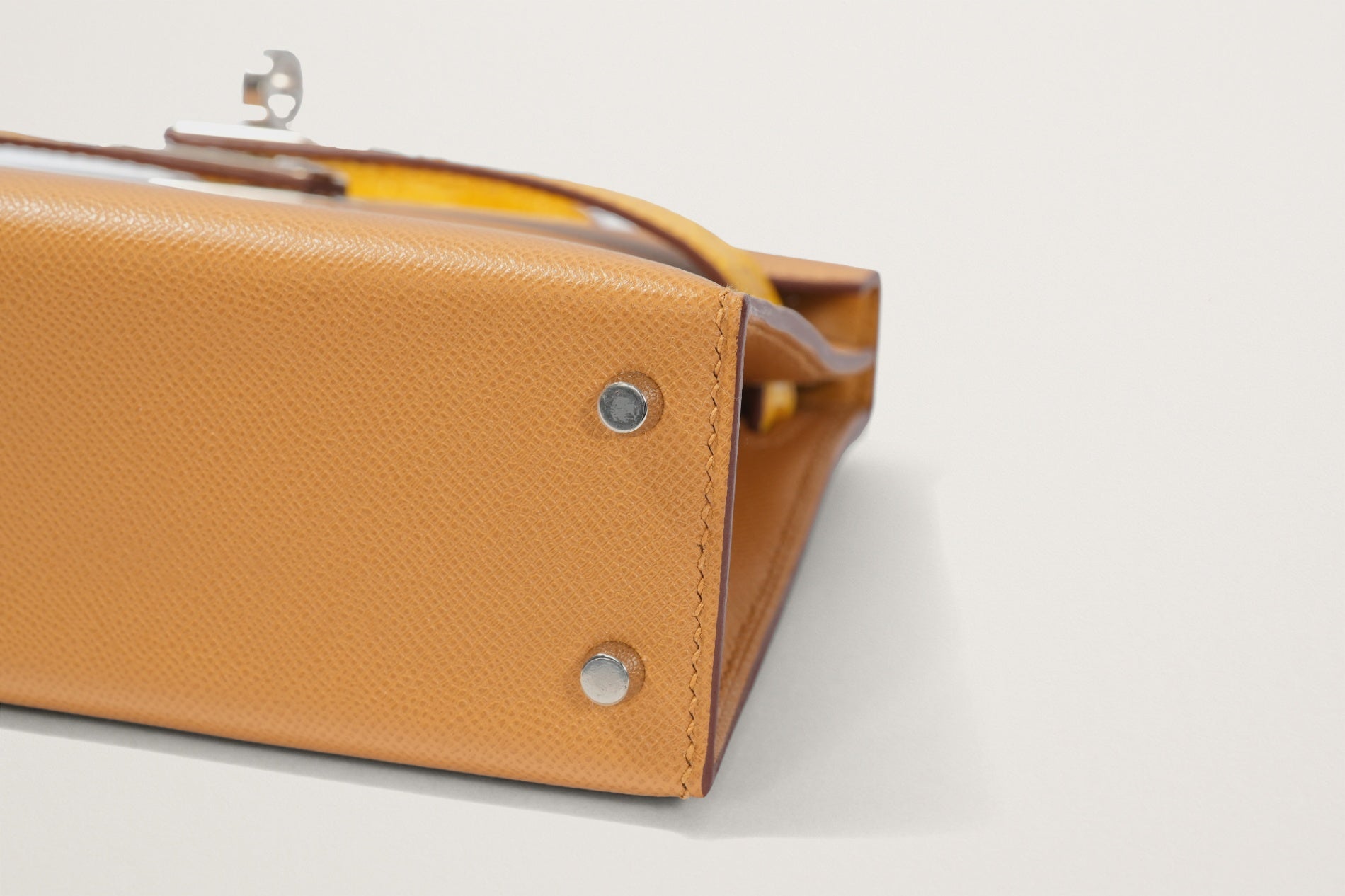 HERMES ミニケリー2 タッチ セサミ/ジョーヌアンブル