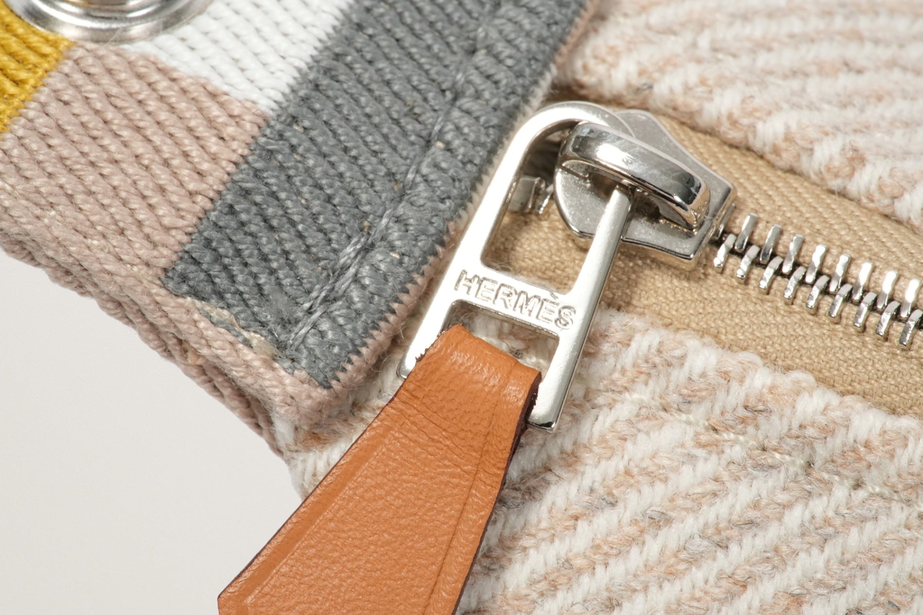 HERMES ポーチ《ブリッド・ア・ブラック》PM セーグル