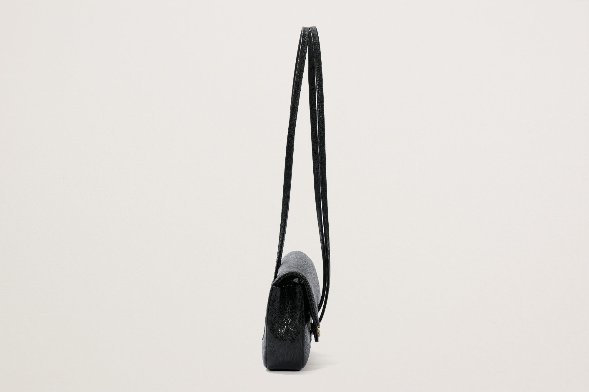 CHANEL プレコレクションストラップ クラッチ バッグ – GINZA SATAKE