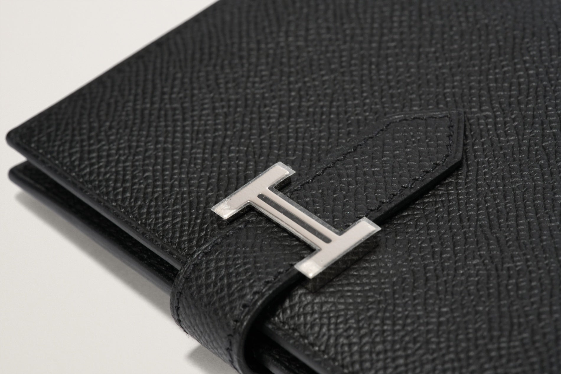 ベアンコンパクト HERMES ベアンコンパクト 黒 – GINZA SATAKE