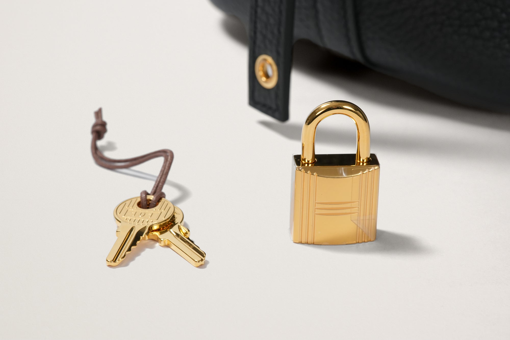 HERMES ピコタンロック18 黒