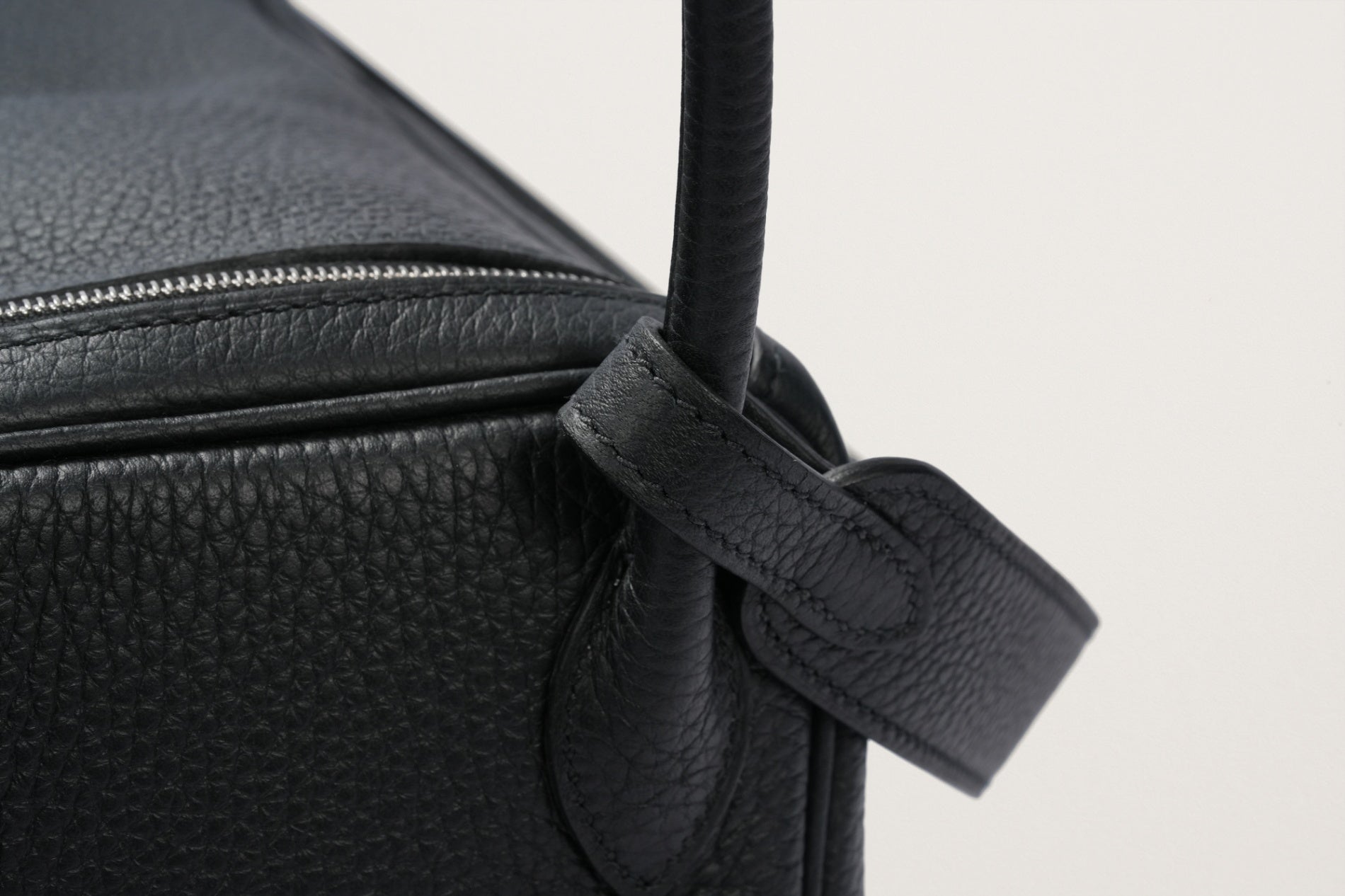 HERMES リンディ26 黒