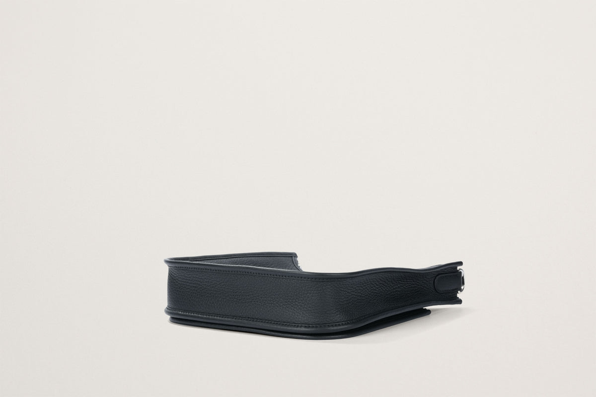 HERMES エヴリン23 黒