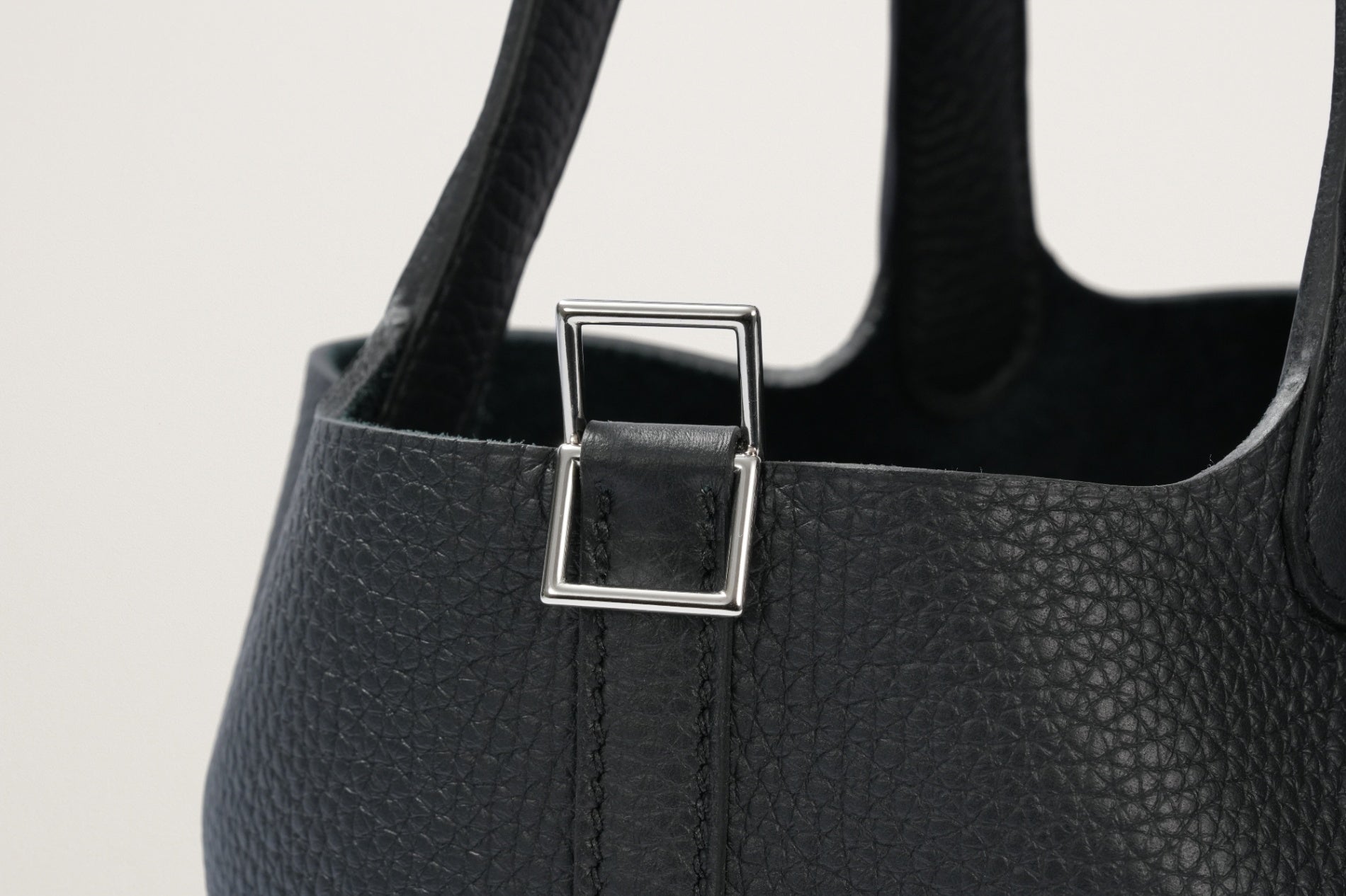 HERMES ピコタンロック18 黒