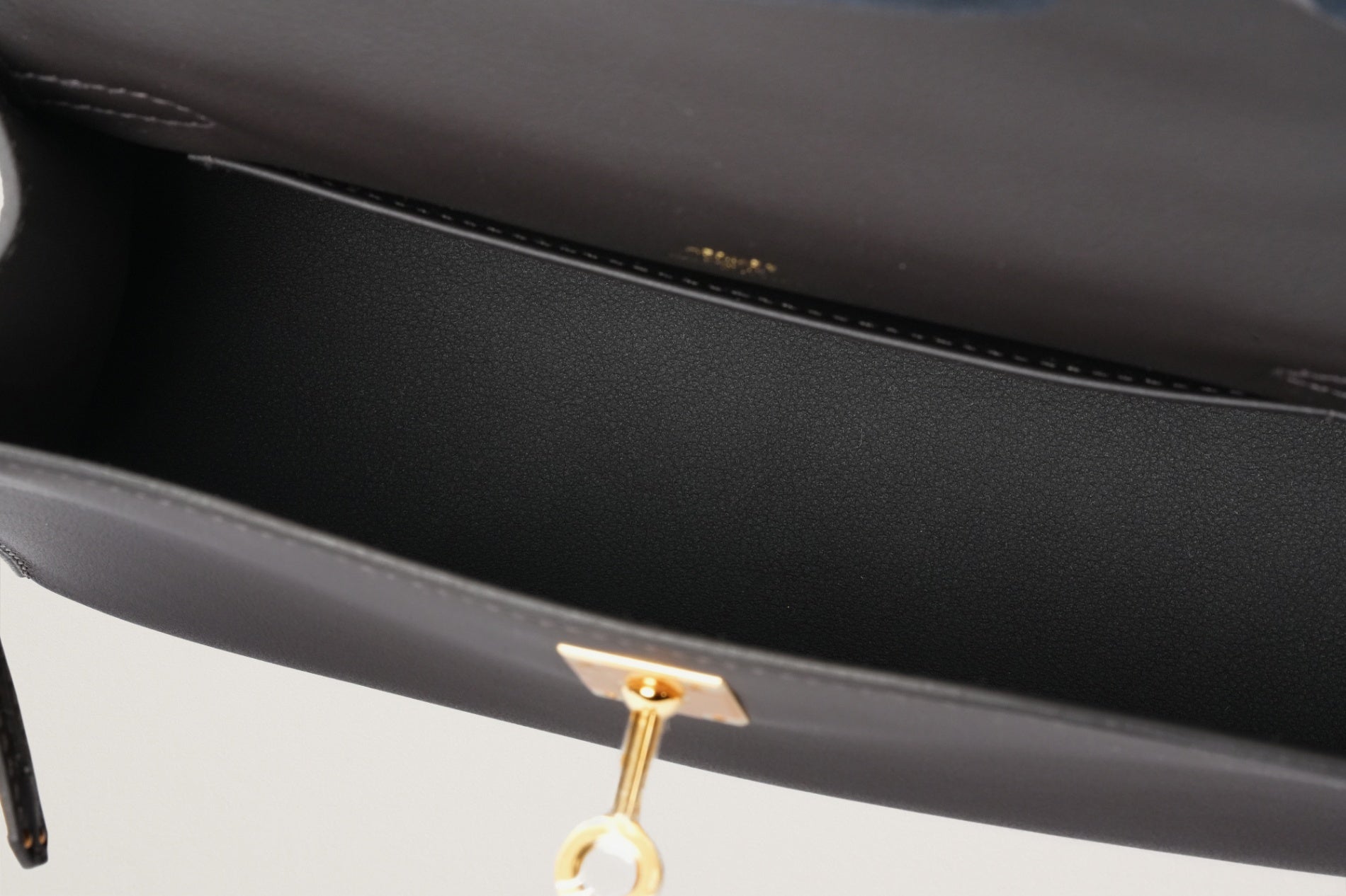 HERMES ポシェットケリー ベブラン