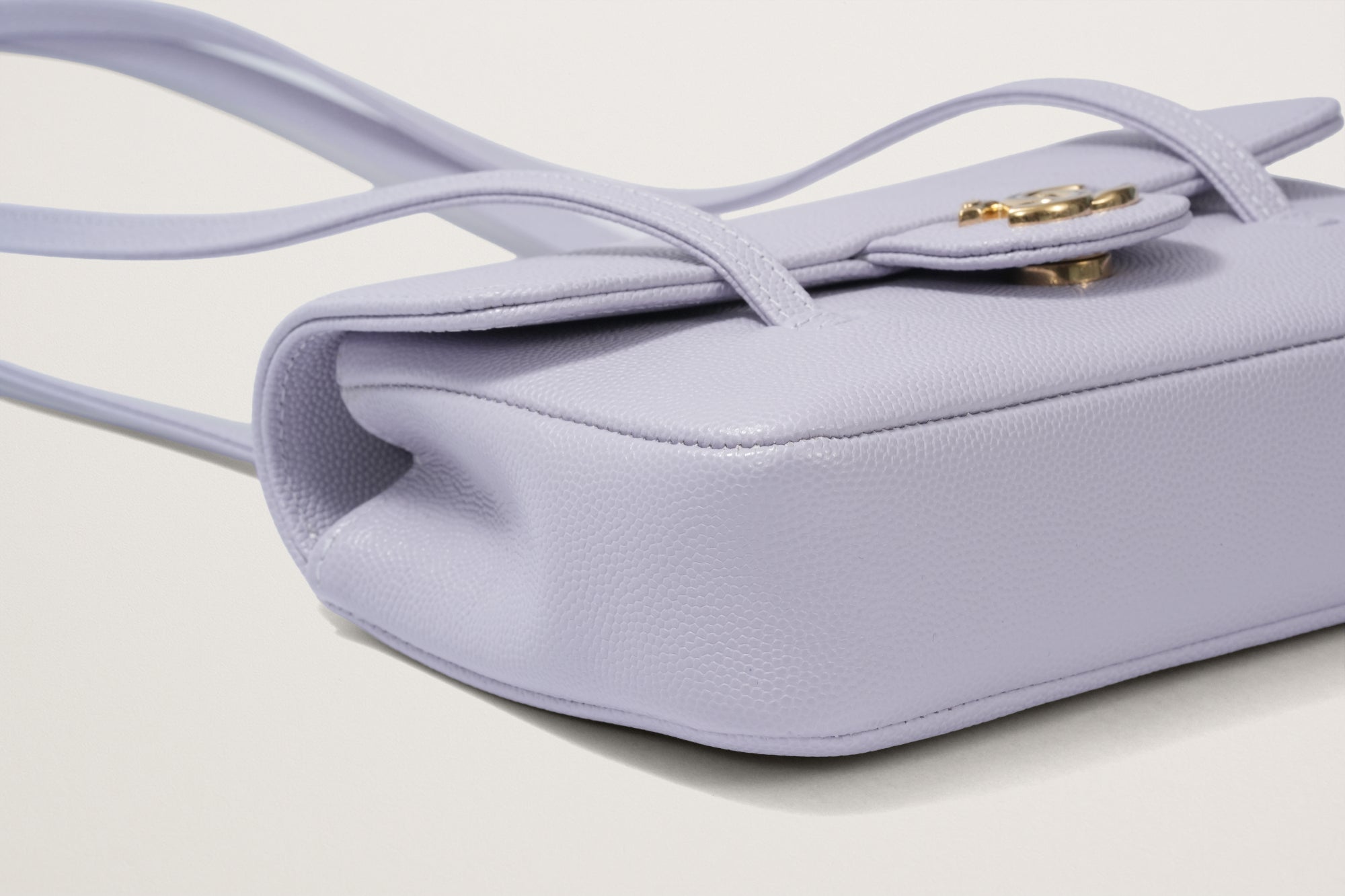CHANEL ストラップ クラッチ バッグ – GINZA SATAKE
