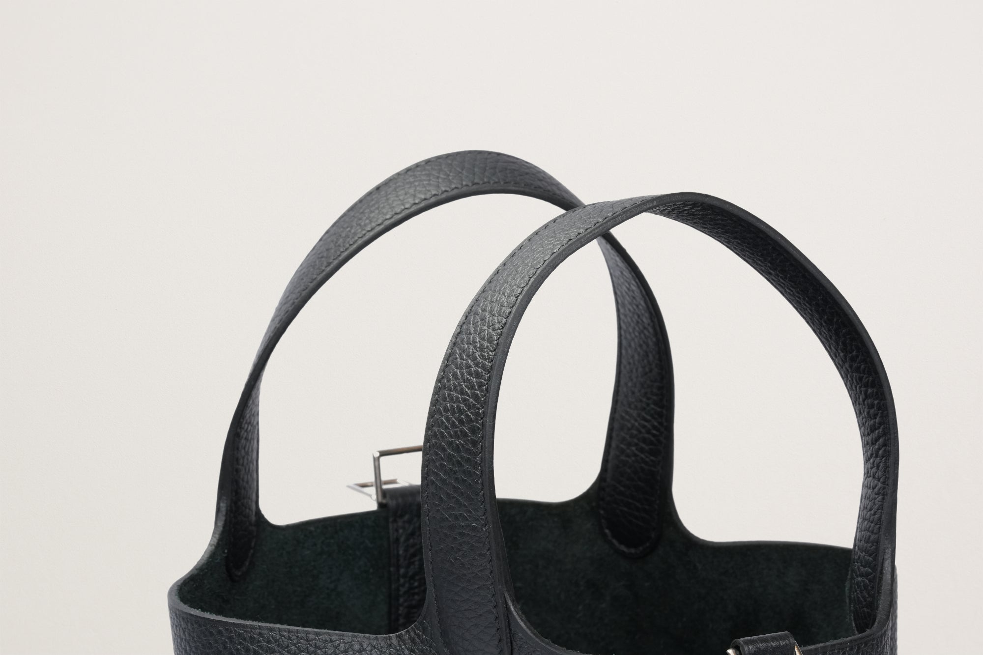 HERMES ピコタンロック18 黒 – GINZA SATAKE