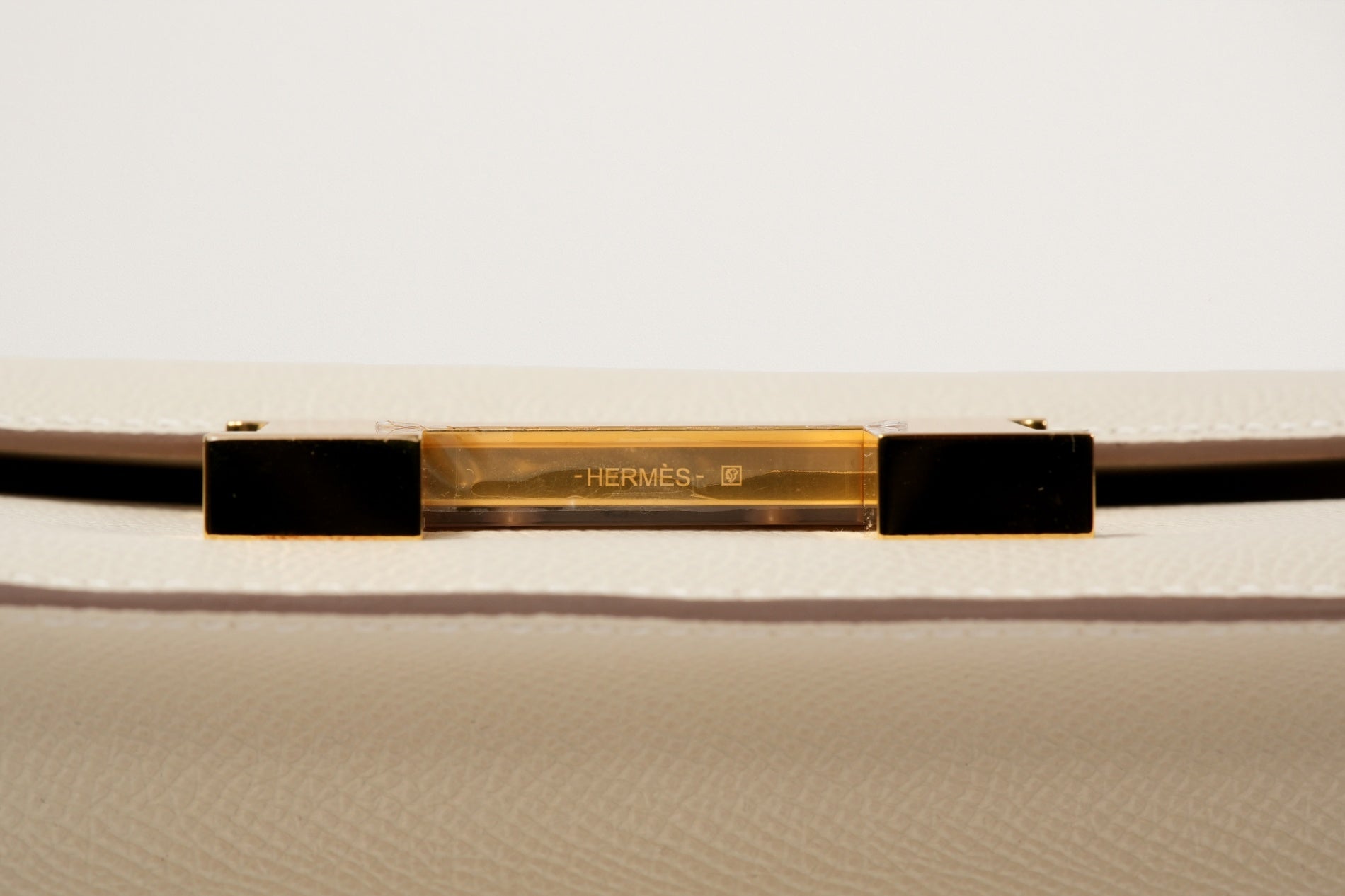 HERMES コンスタンスエラン クレ