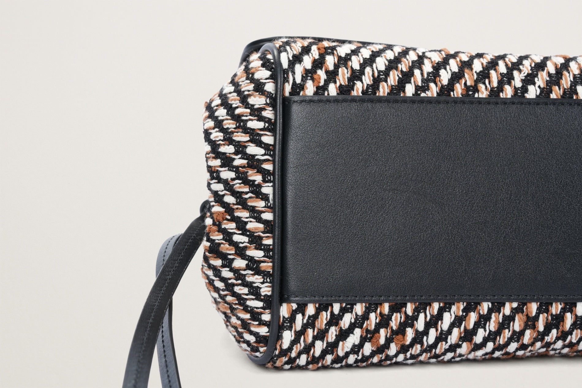 CHANEL スモール ショッピング バッグ