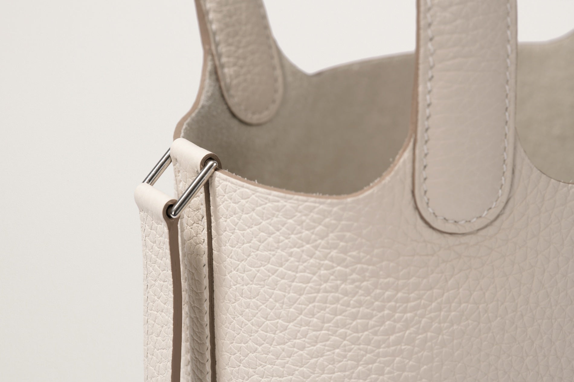HERMES ピコタンロック18 クレ