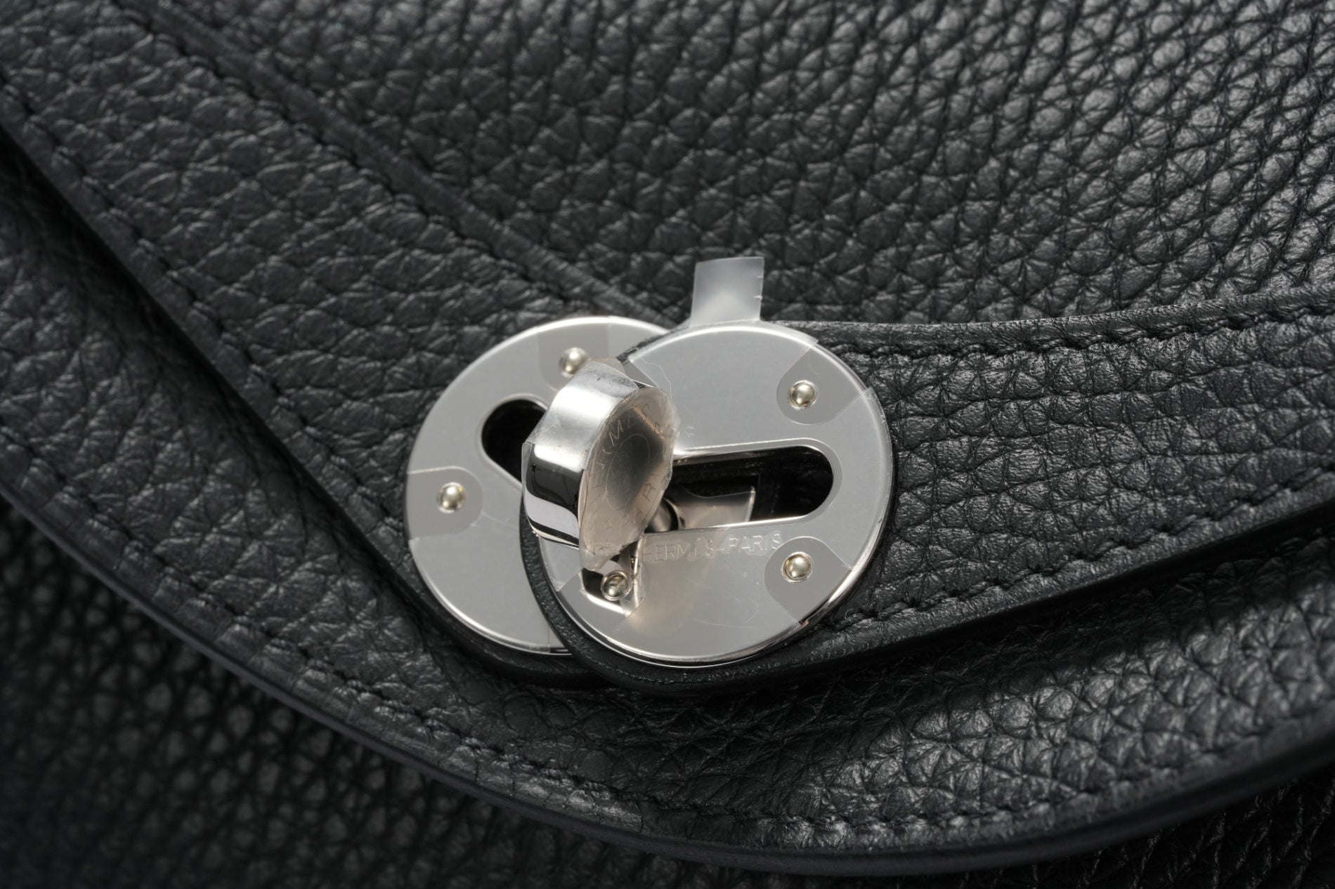 HERMES リンディ26 黒