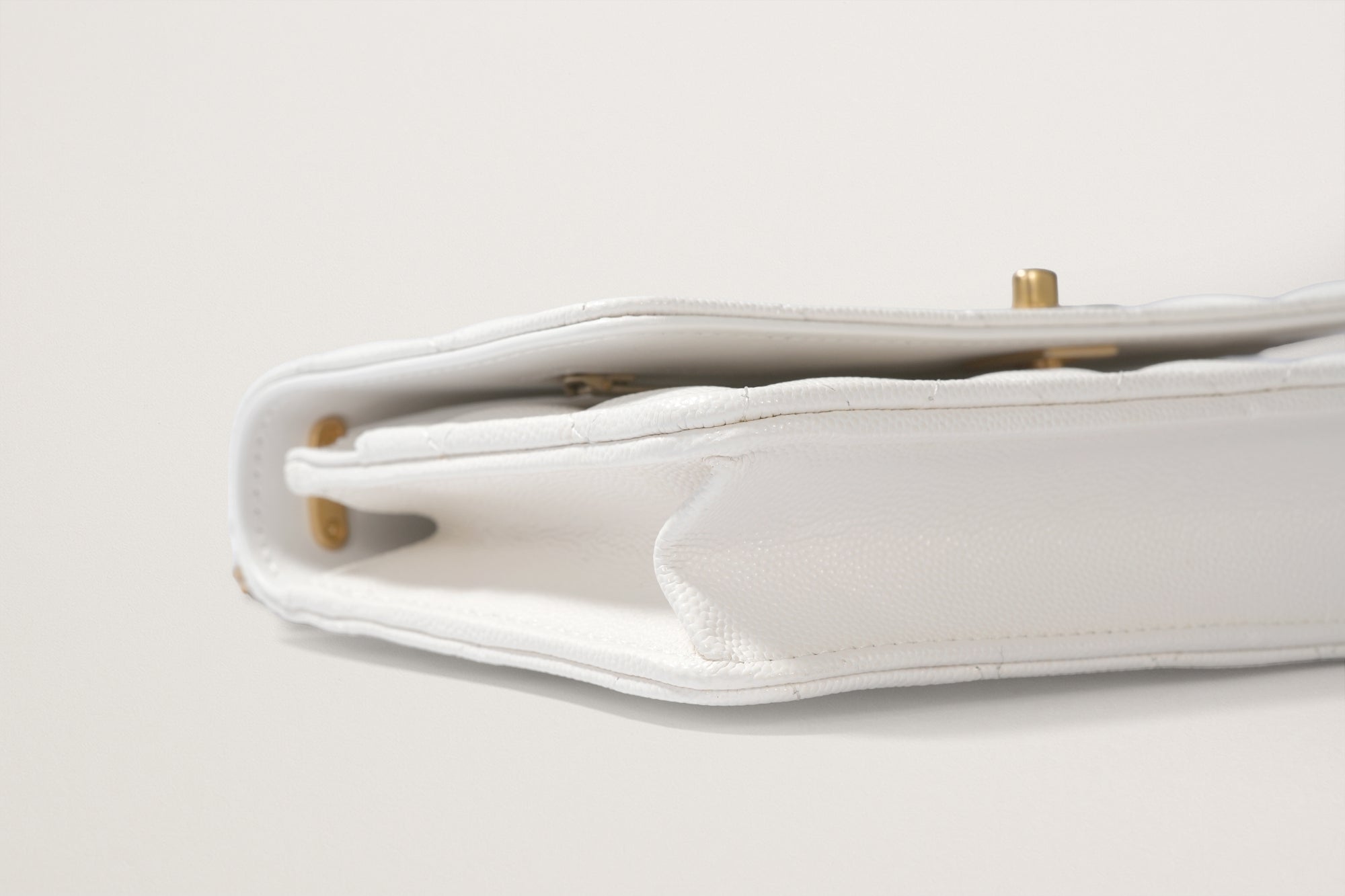 CHANEL チェーンウォレット