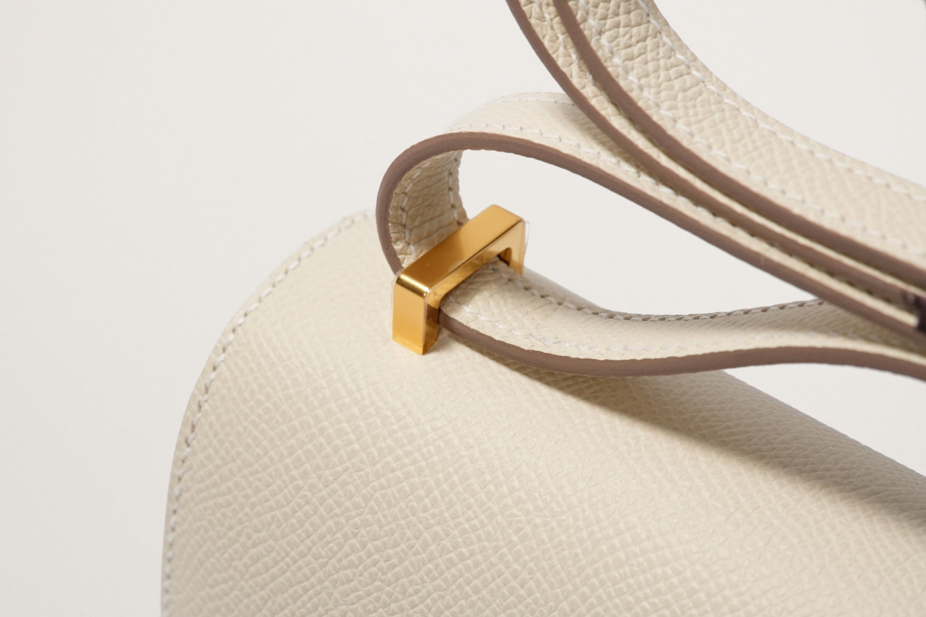 HERMES コンスタンスエラン クレ