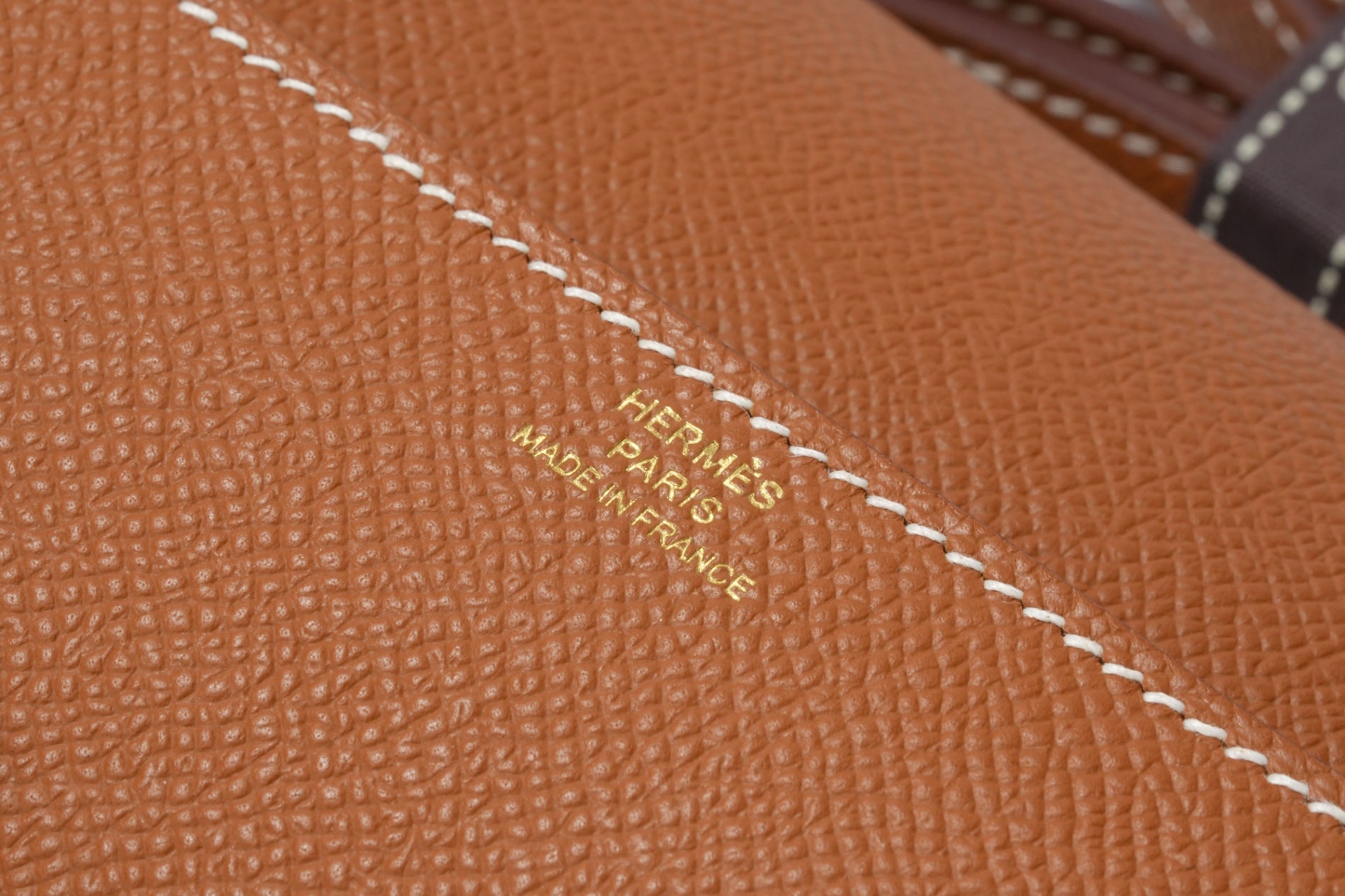 HERMES コンスタンスエラン ゴールド