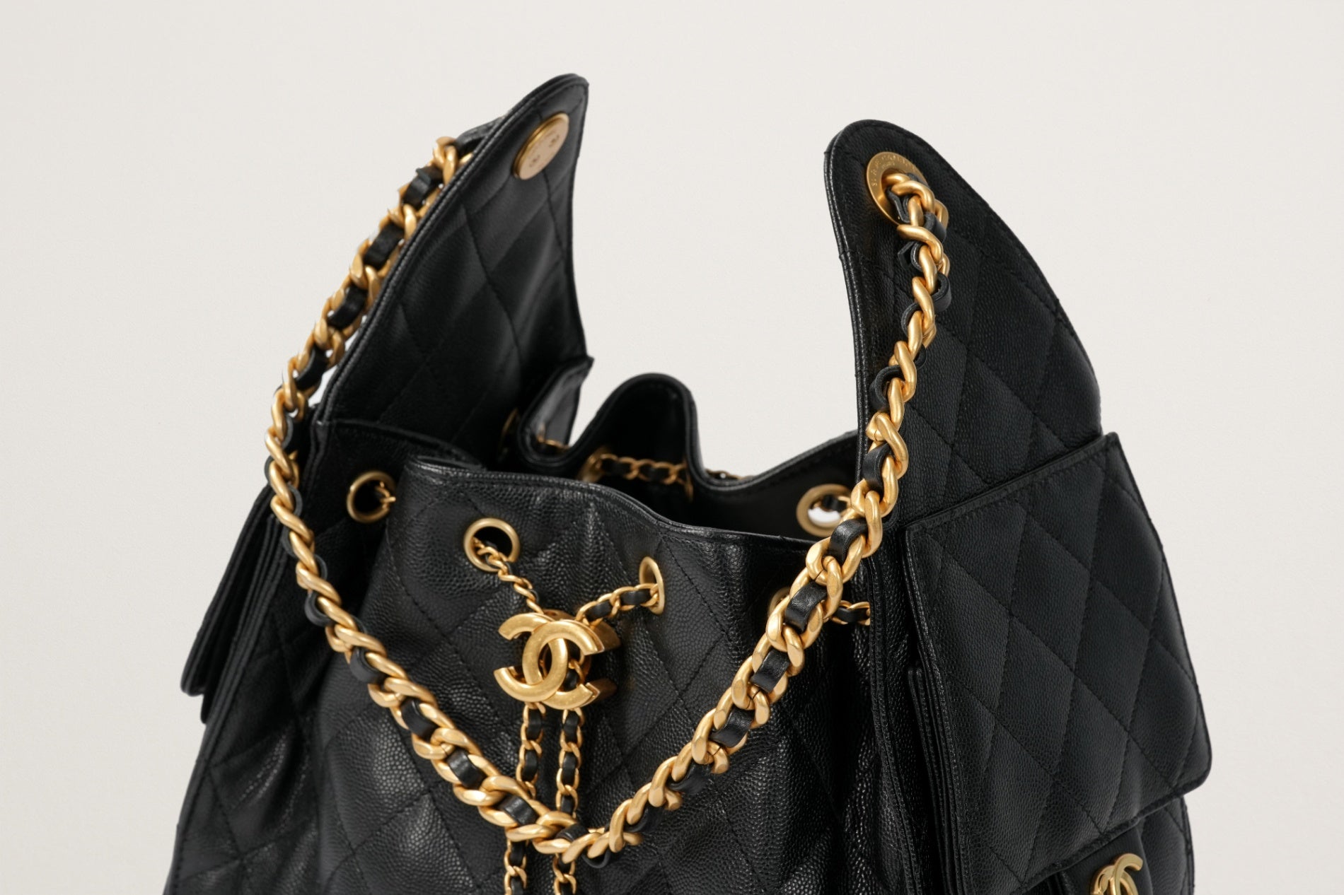 CHANEL 25 スモール ハンドバッグ – GINZA SATAKE