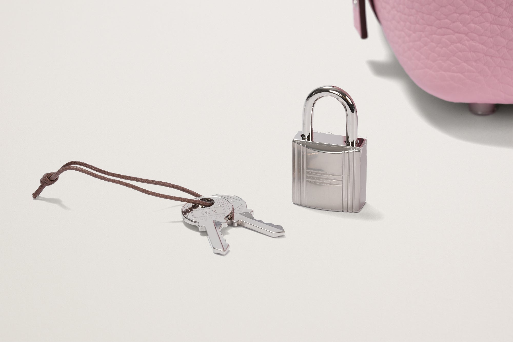 HERMES ピコタンロック18 ローズサクラ