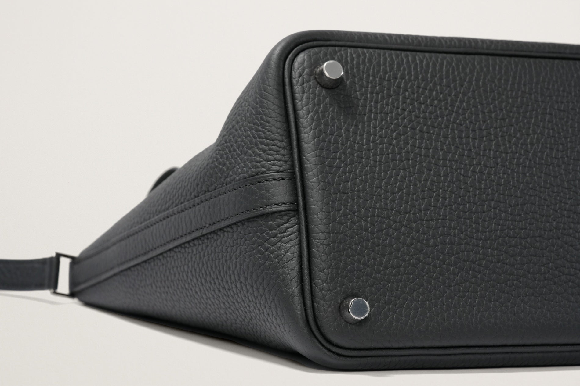 HERMES ピコタンロック18 黒