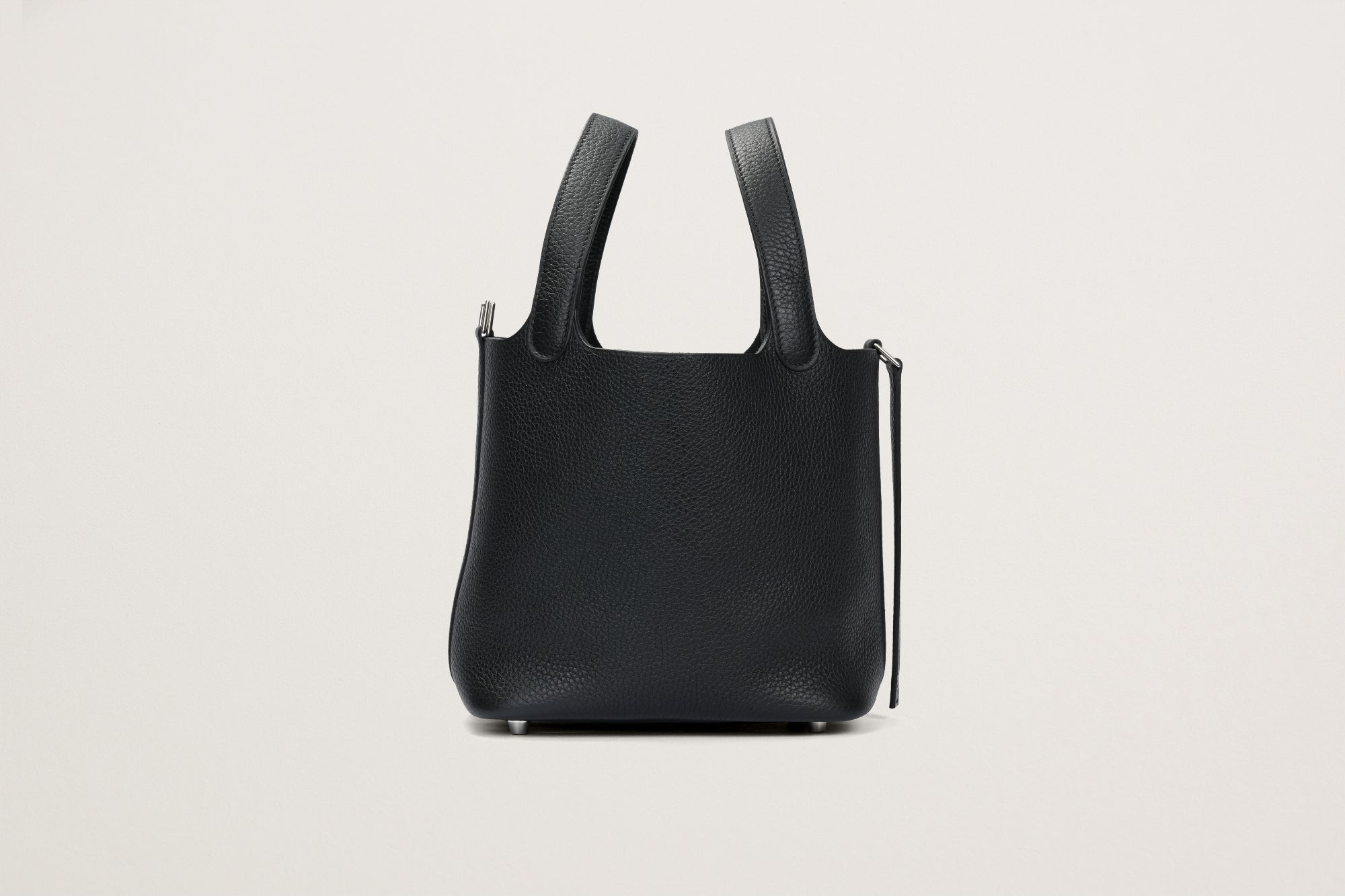HERMES ピコタンロック18 黒 – GINZA SATAKE