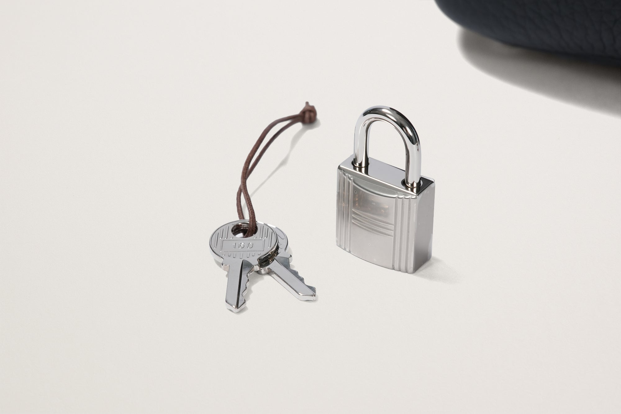 HERMES ピコタンロック18 黒 – GINZA SATAKE