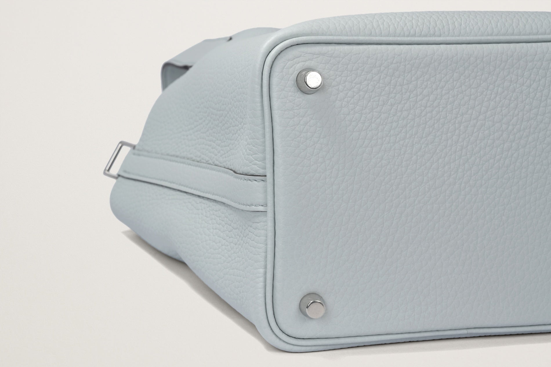 HERMES ピコタンロック18 ブルーペール