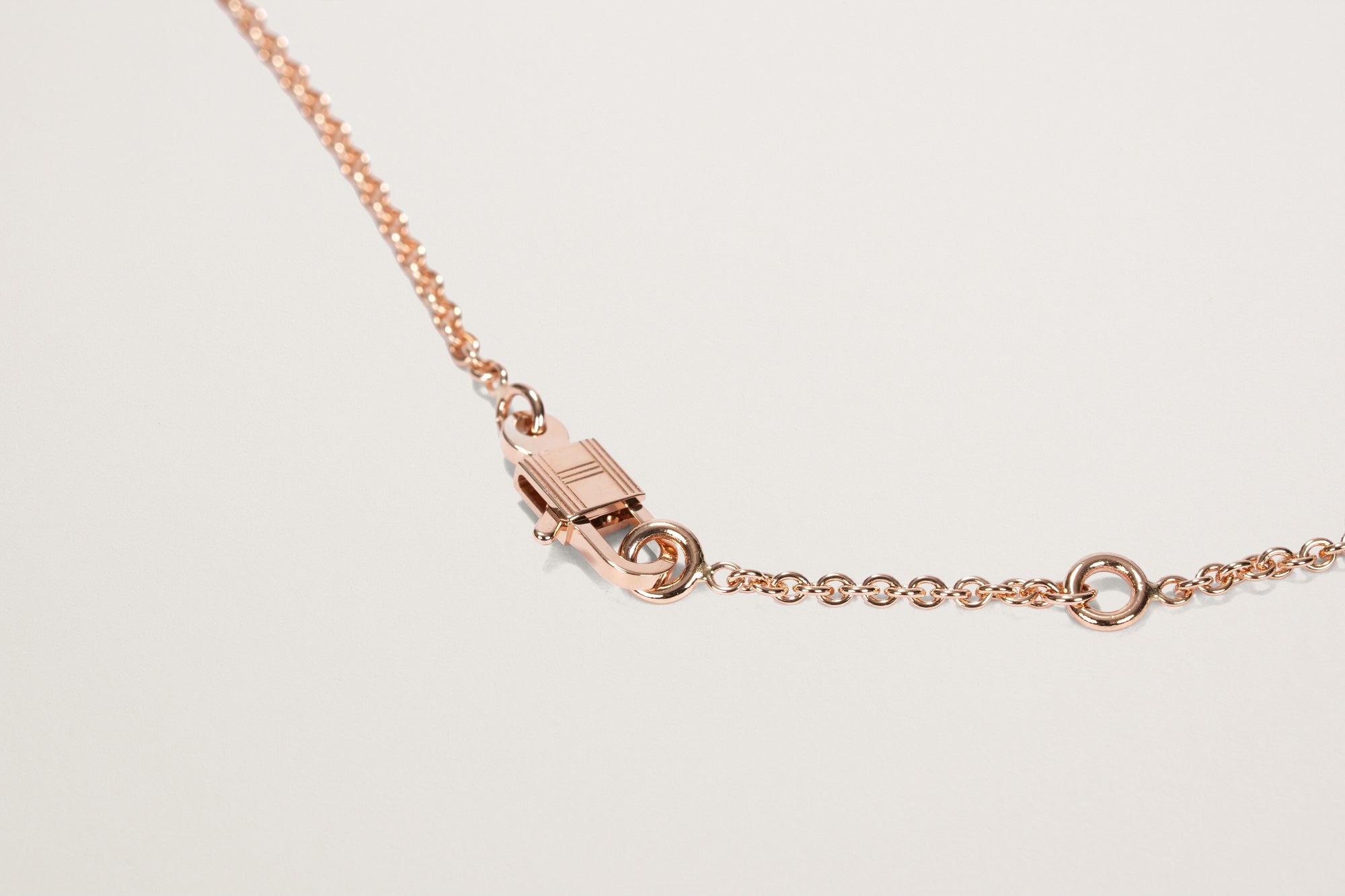 HERMES K18PG アミュレット コンスタンス ダイヤモンド ネックレス