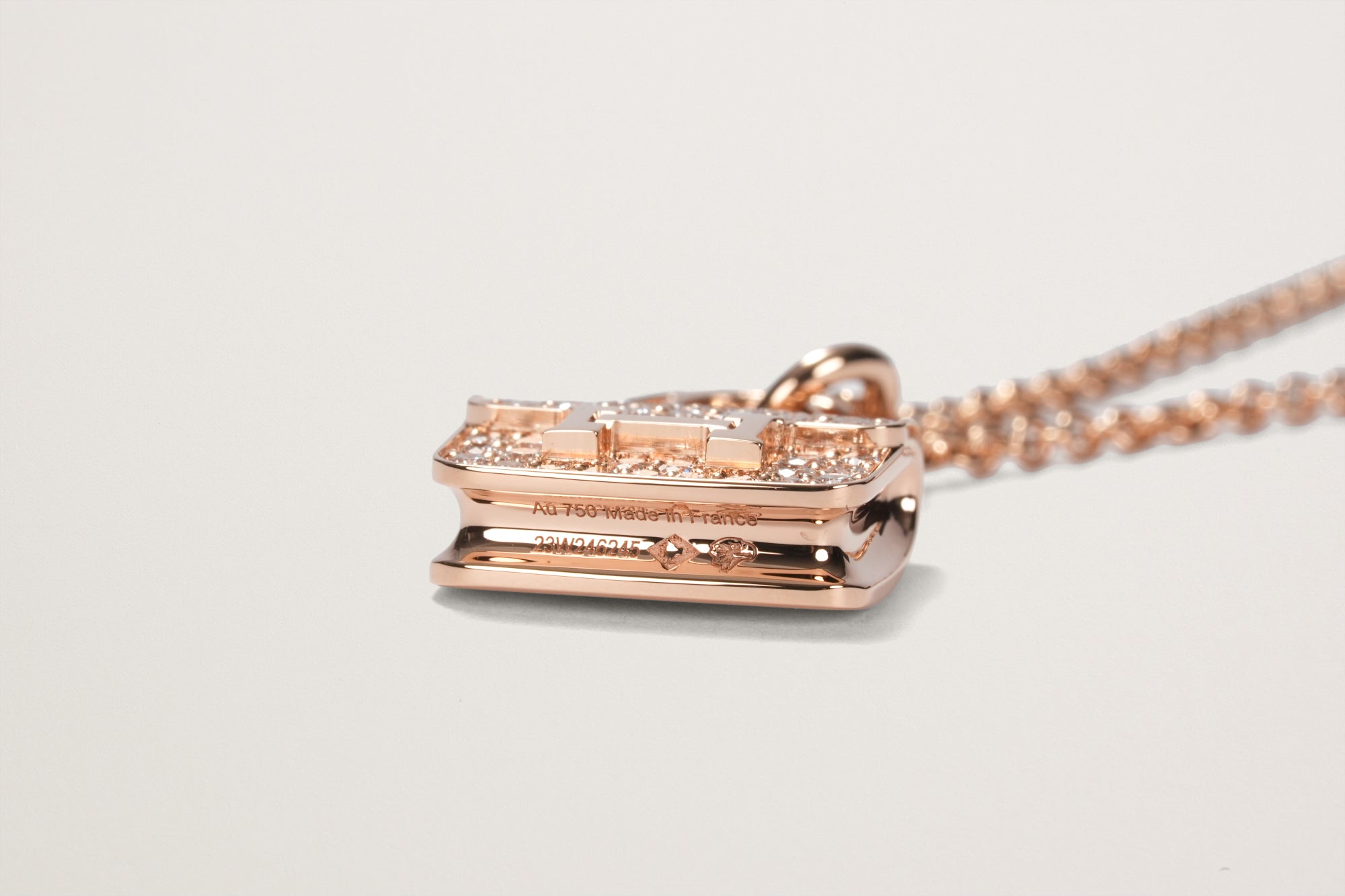 HERMES K18PG アミュレット コンスタンス ダイヤモンド ネックレス