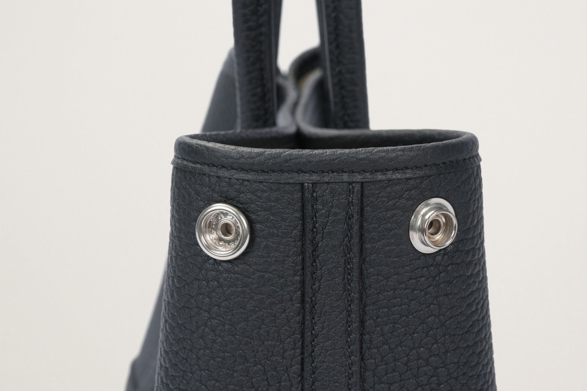 HERMES ネオ・ガーデン23 黒