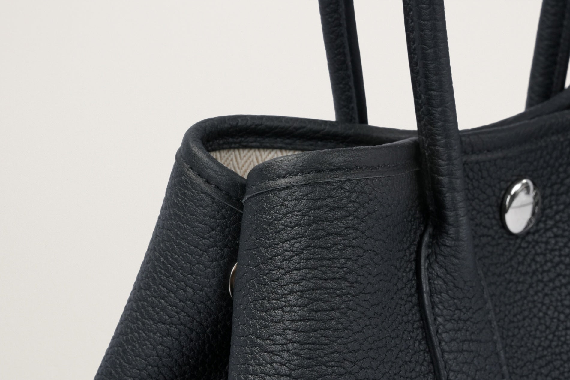 HERMES ネオ・ガーデン23 黒
