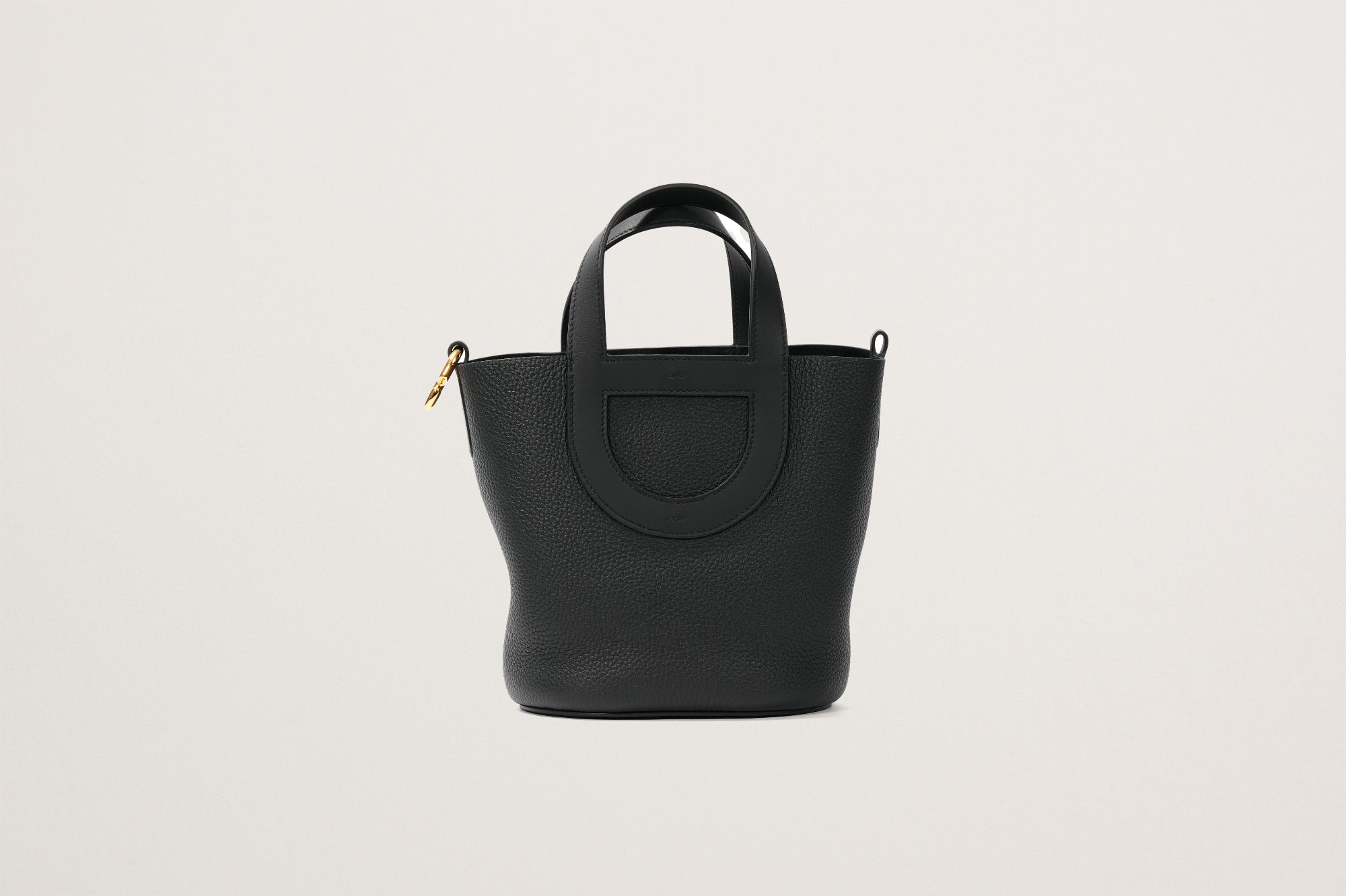 HERMES インザループ18 黒