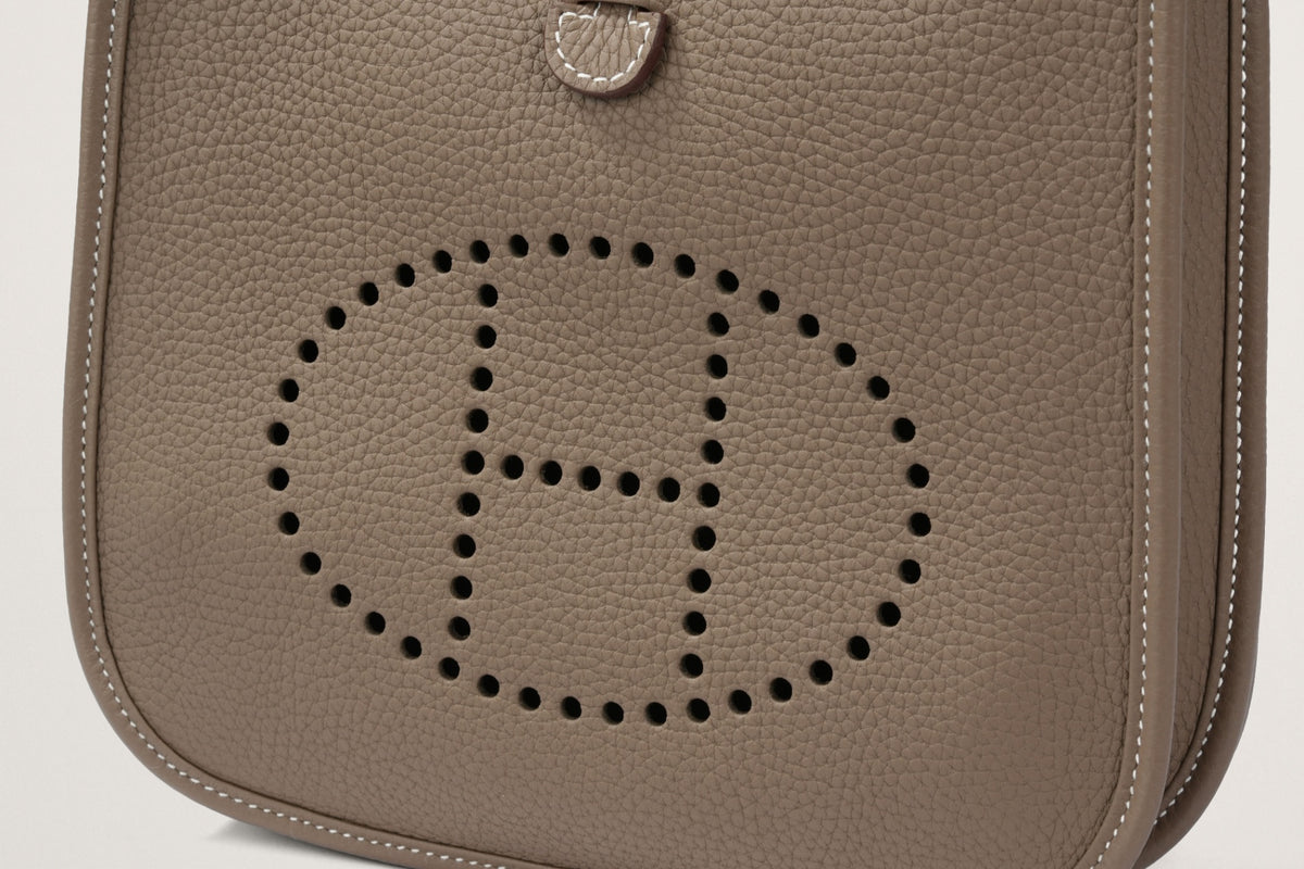 HERMES エヴリン23 エトゥープ