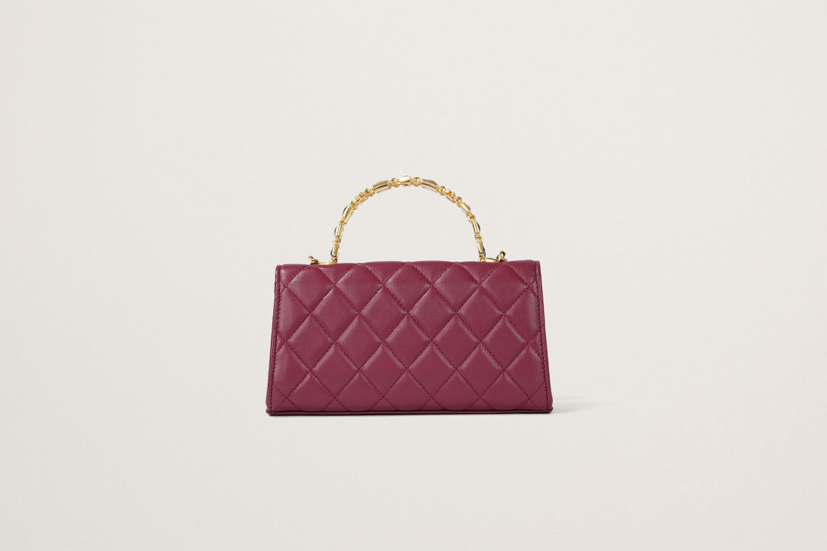 CHANEL 22B マトラッセ エナメル トップハンドル フラップバッグ