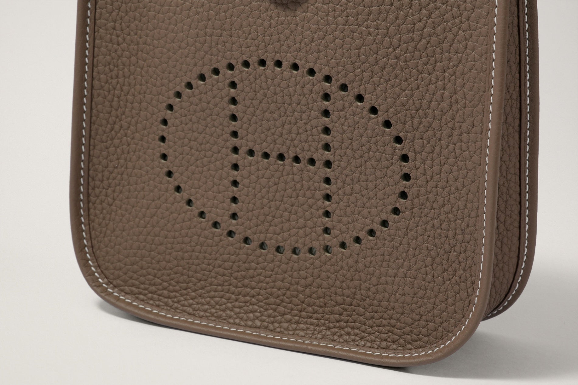 HERMES エヴリン アマゾーヌ16 エトゥープ