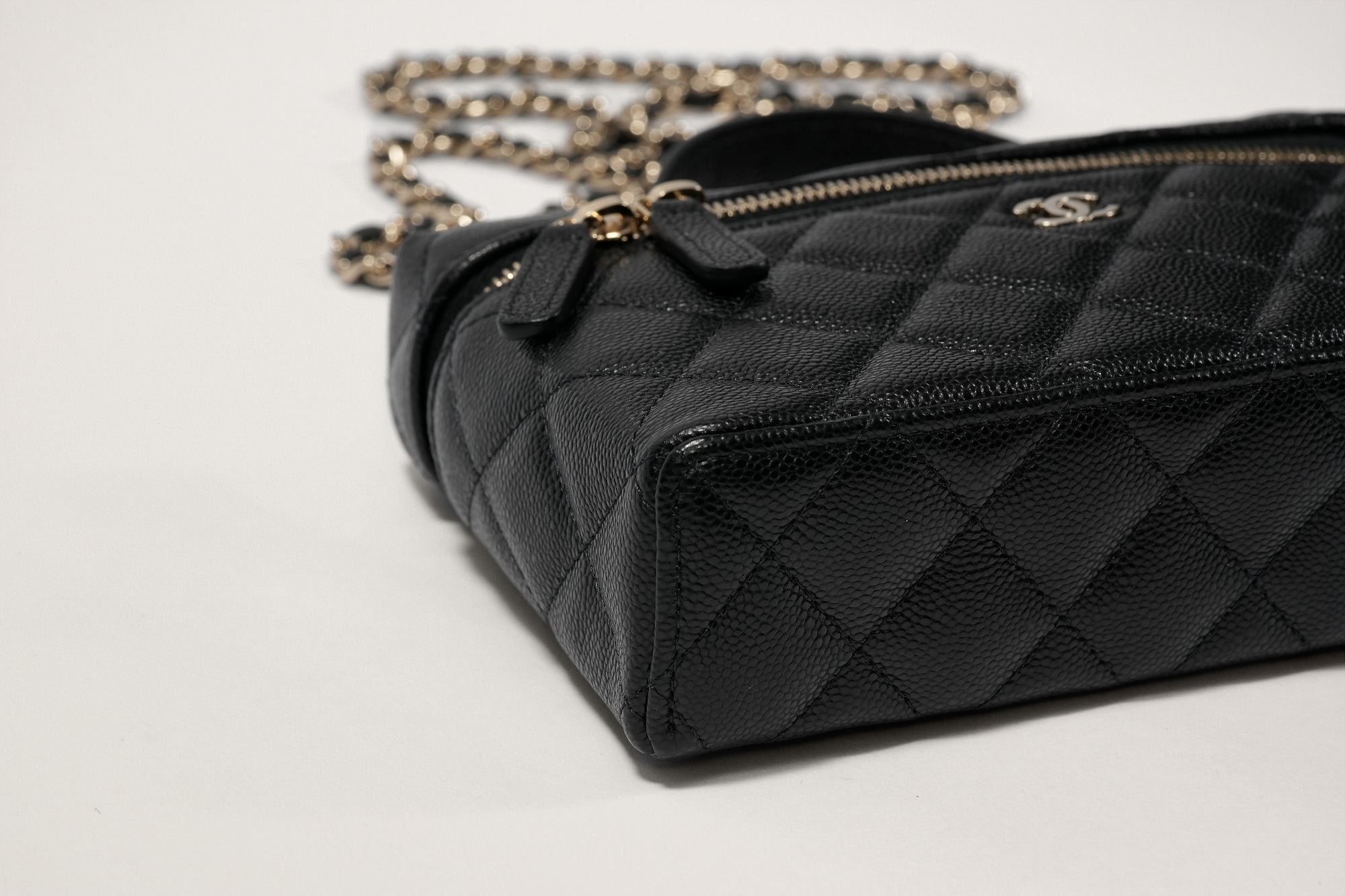 CHANEL マトラッセ スモールヴァニティケース