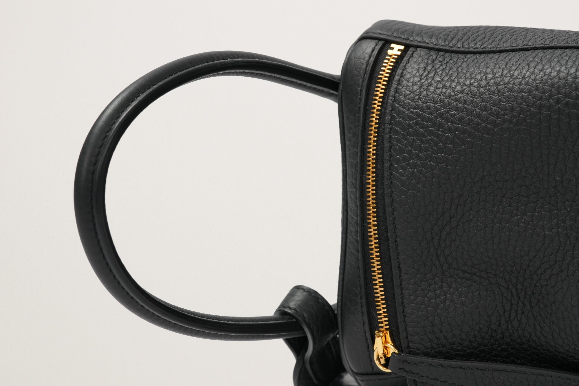 HERMES リンディ26 黒