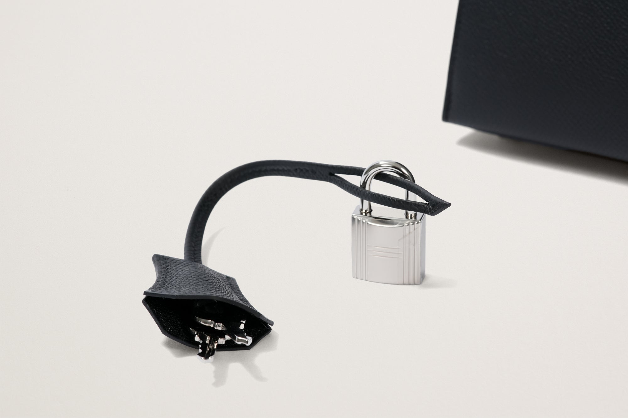HERMES ケリー25 黒