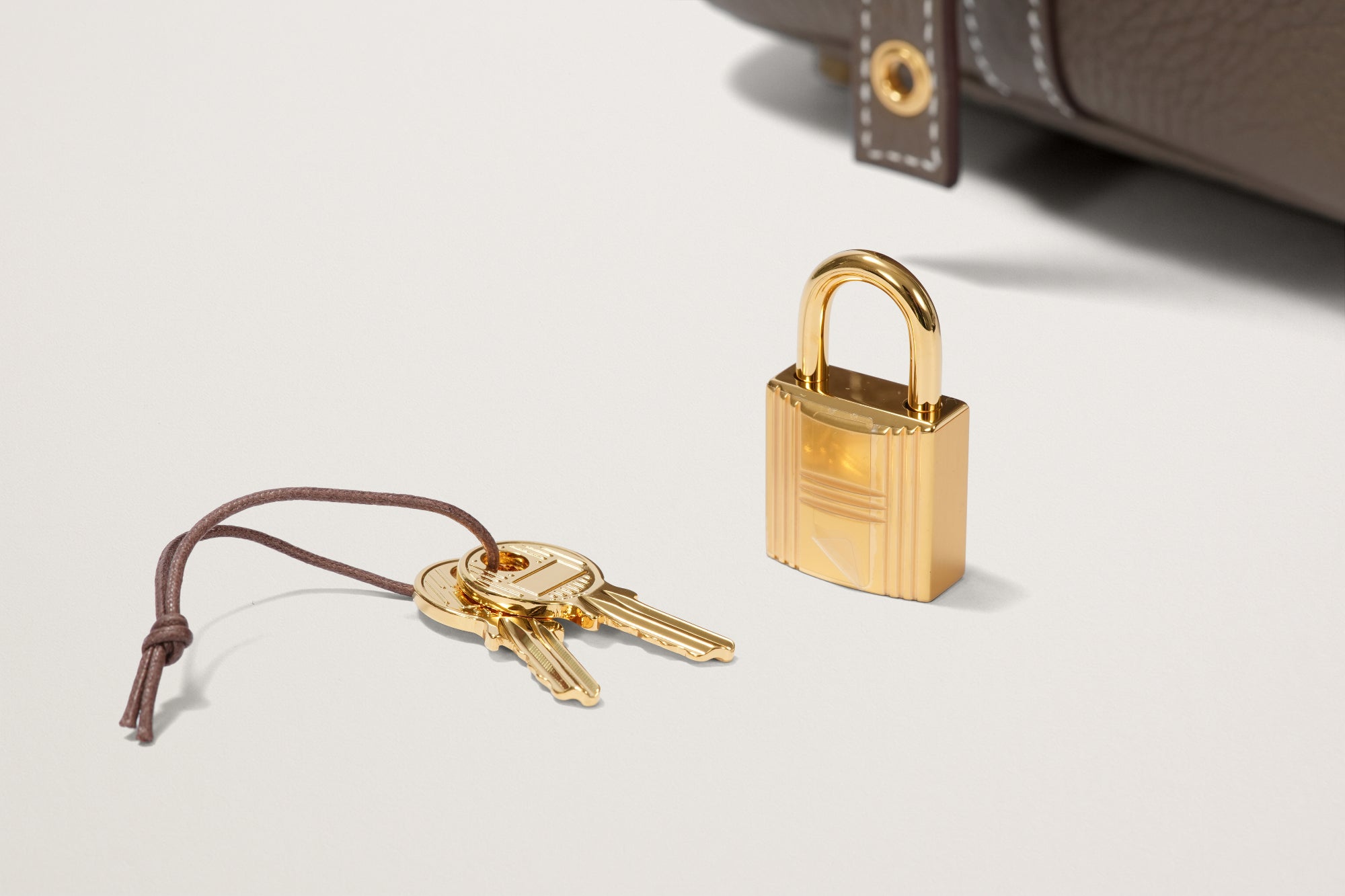 HERMES ピコタンロック18 エトゥープ