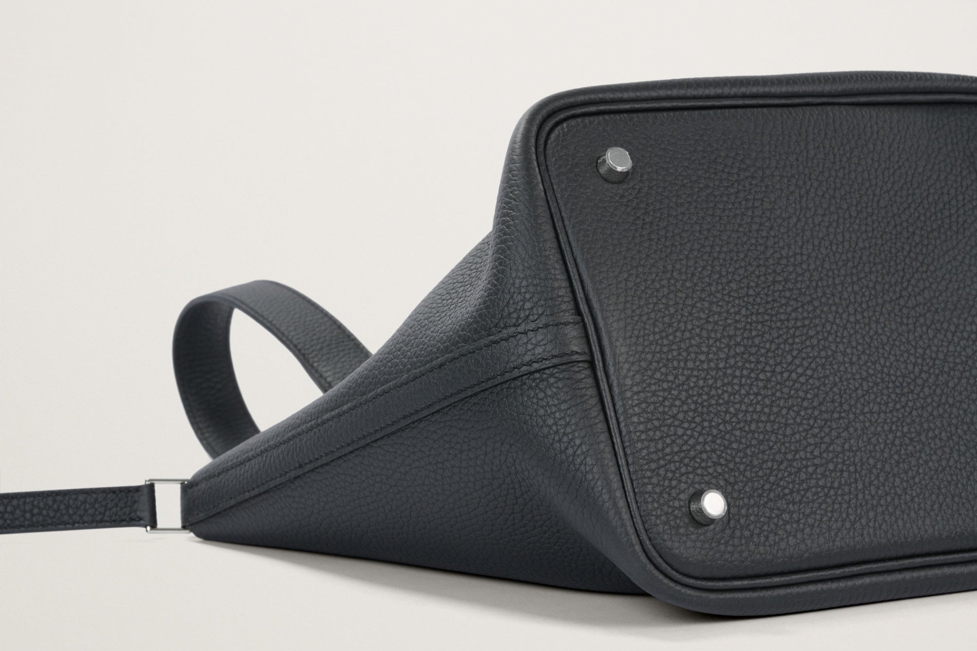 HERMES ピコタンロック22 黒