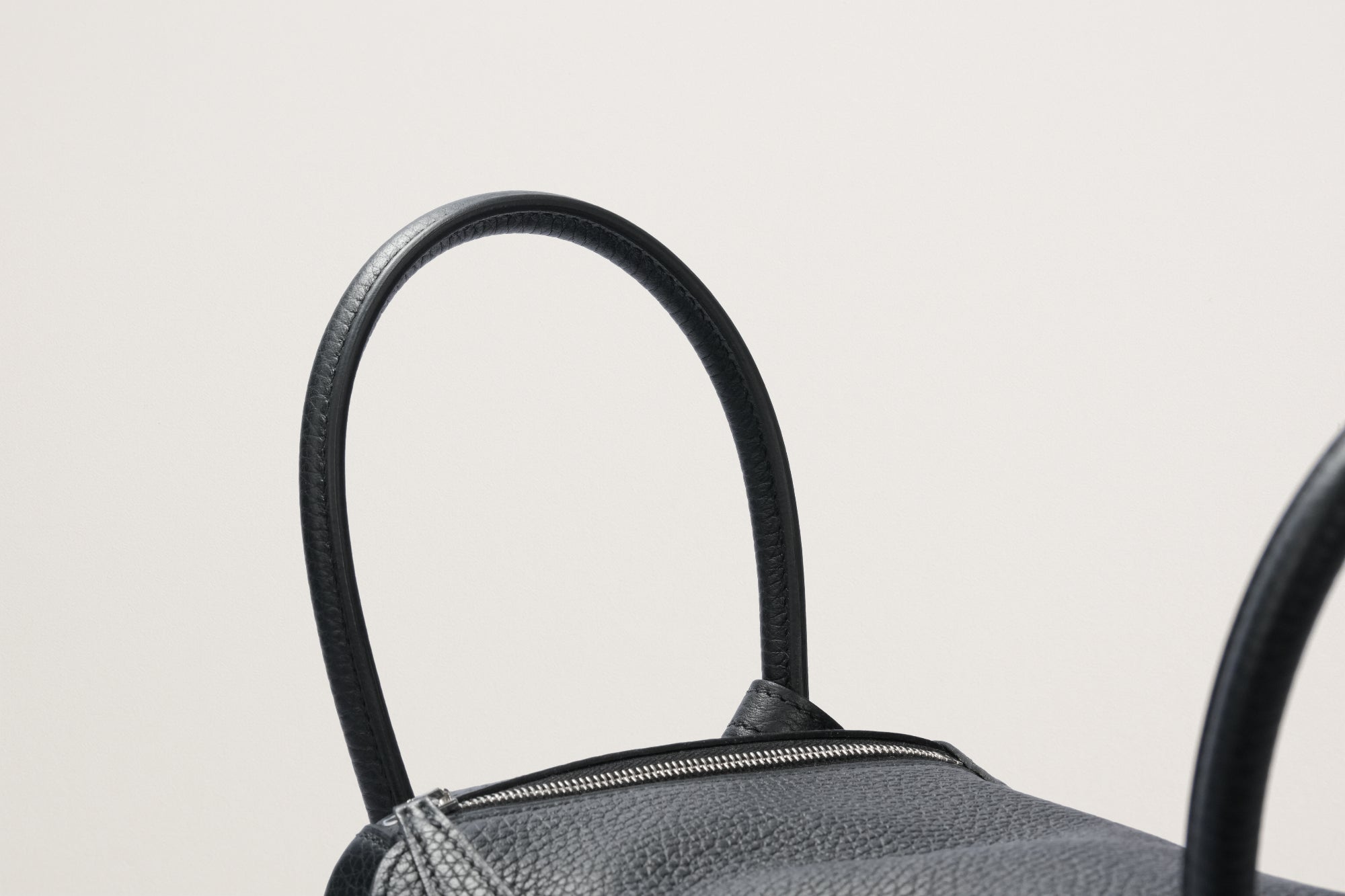 HERMES リンディ26 黒 – GINZA SATAKE