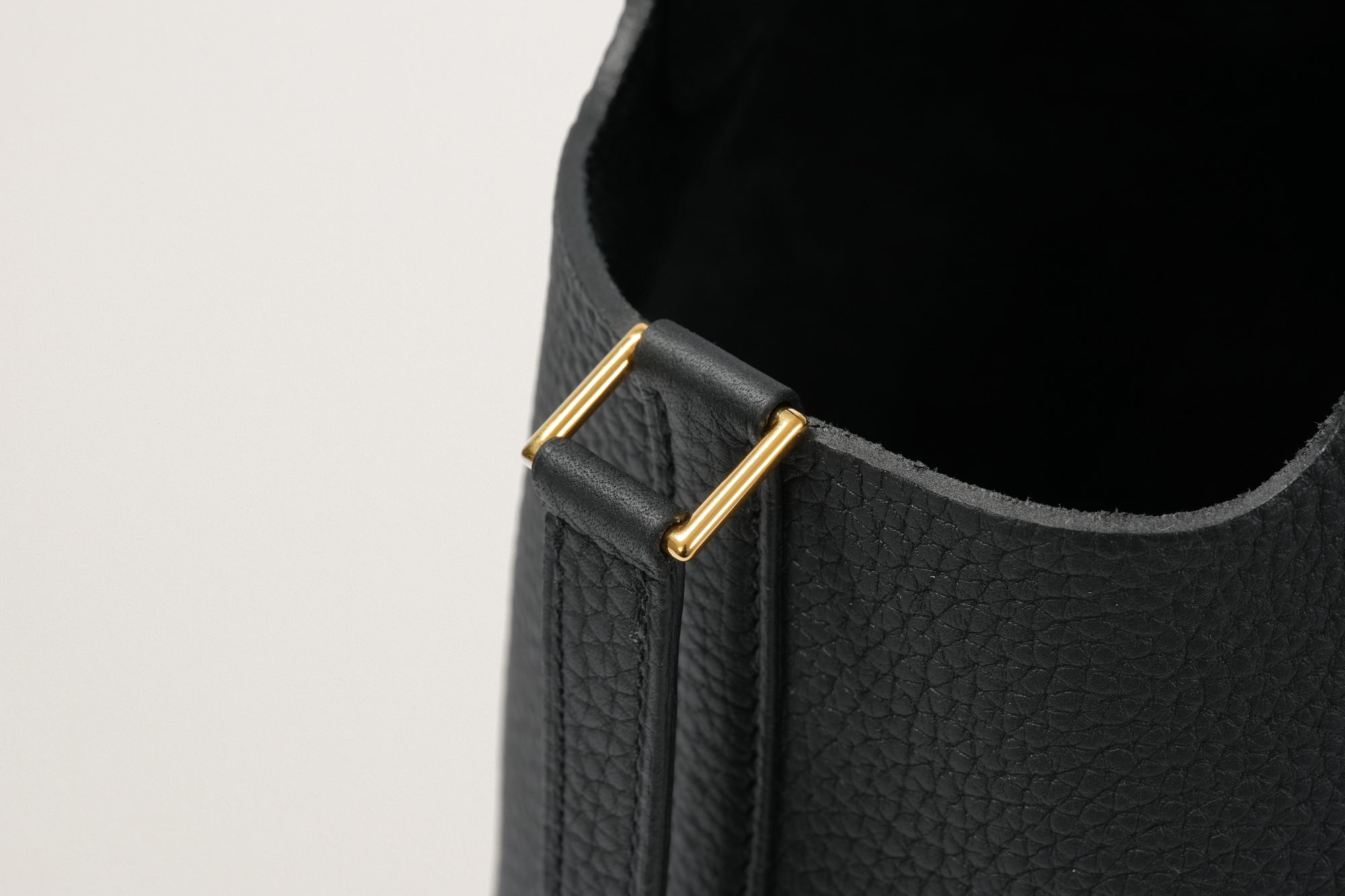 HERMES ピコタンロック18 黒