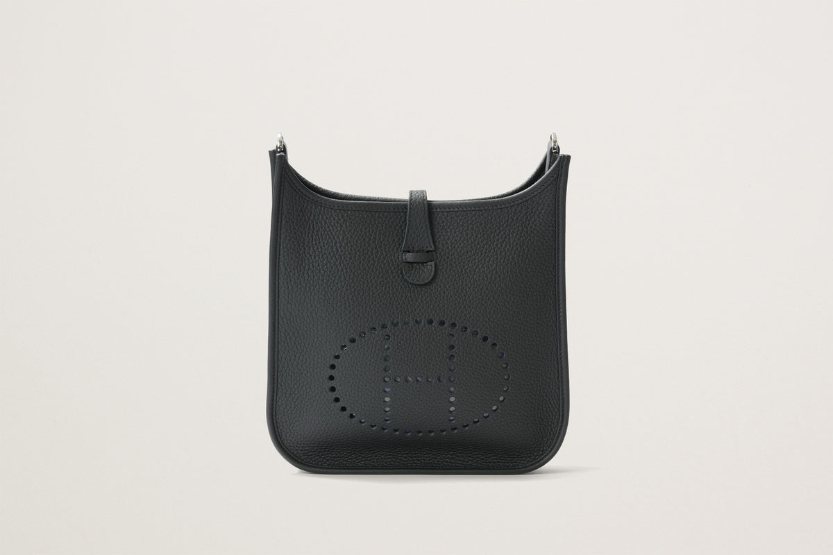 HERMES エヴリン23 黒