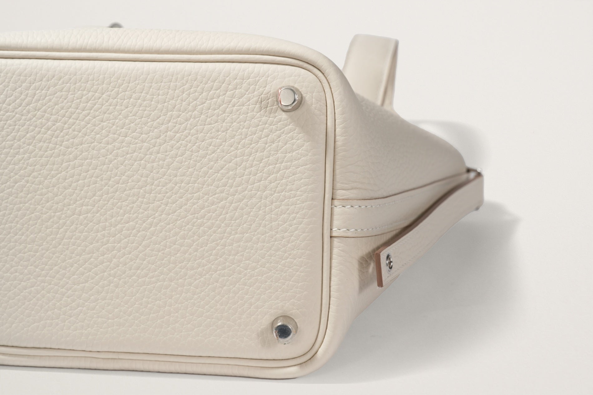 HERMES ピコタンロック18 クレ