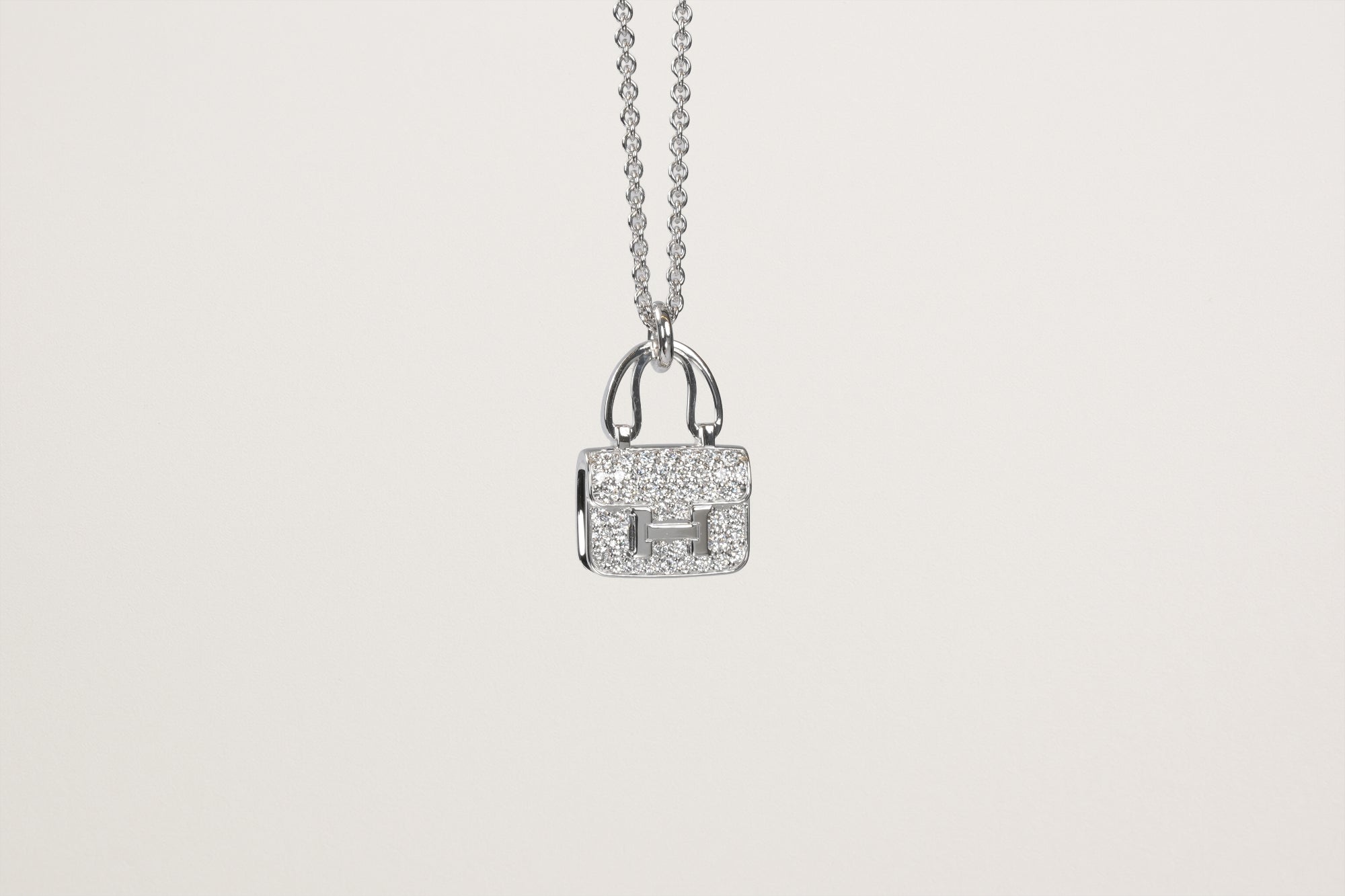 HERMES K18WG アミュレット コンスタンス ダイヤモンドネックレス