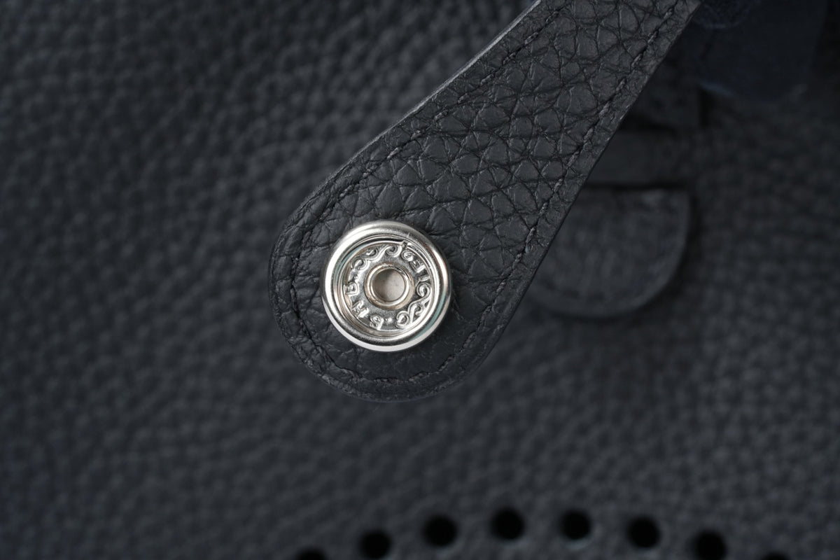 HERMES エヴリン23 黒